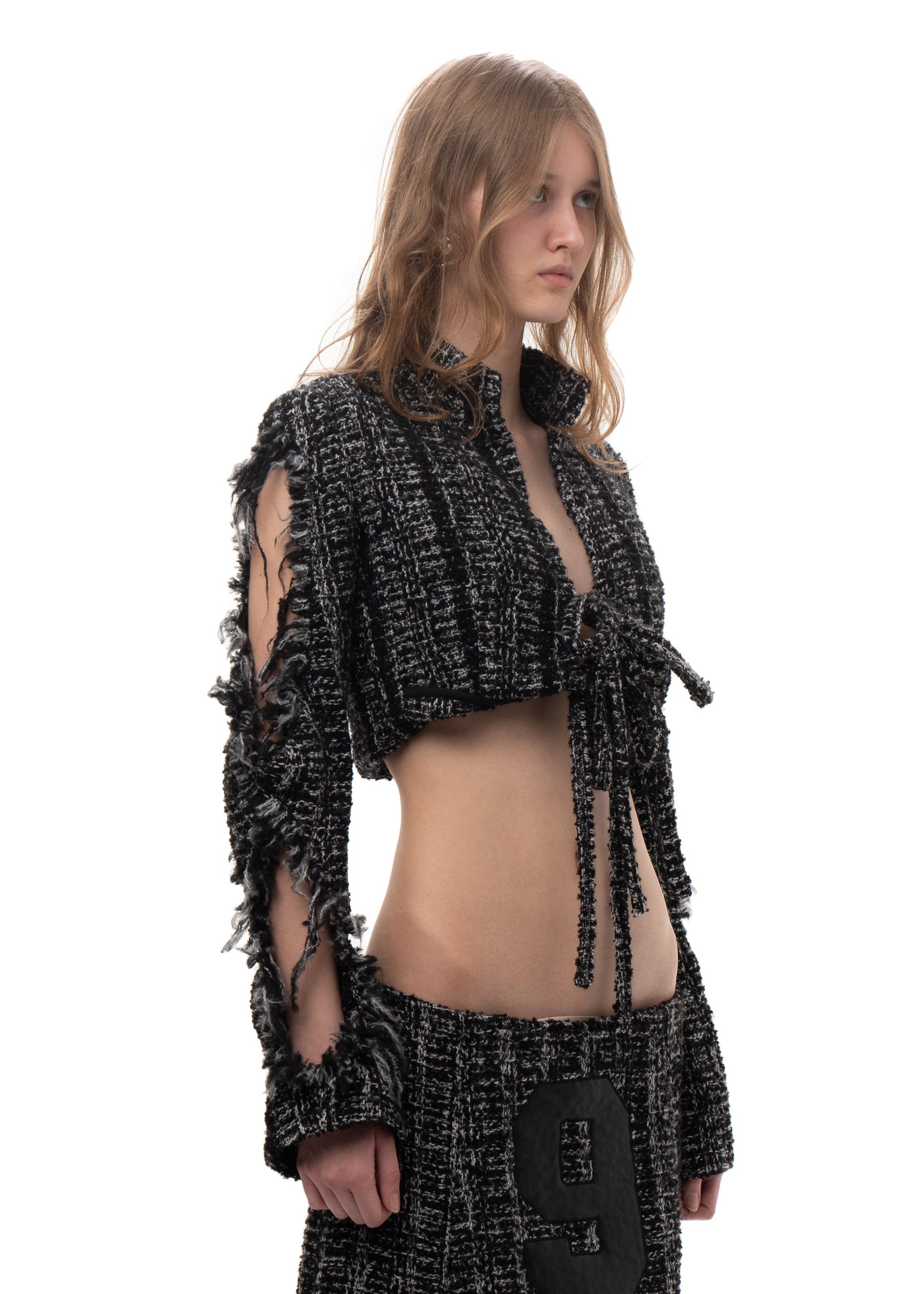 Twist sleeve suit jacket short