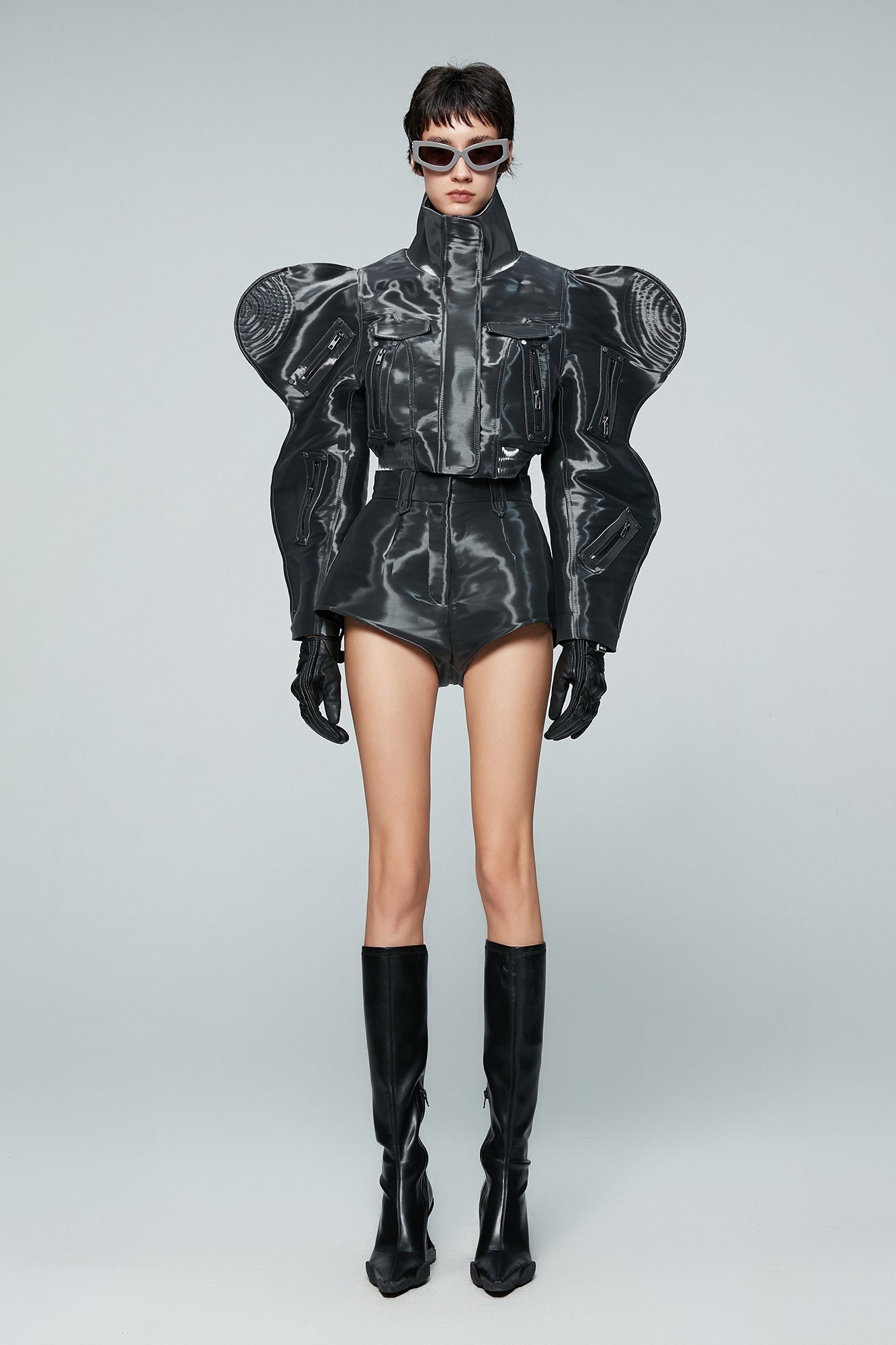 Multi bag wavy sleeve jacket