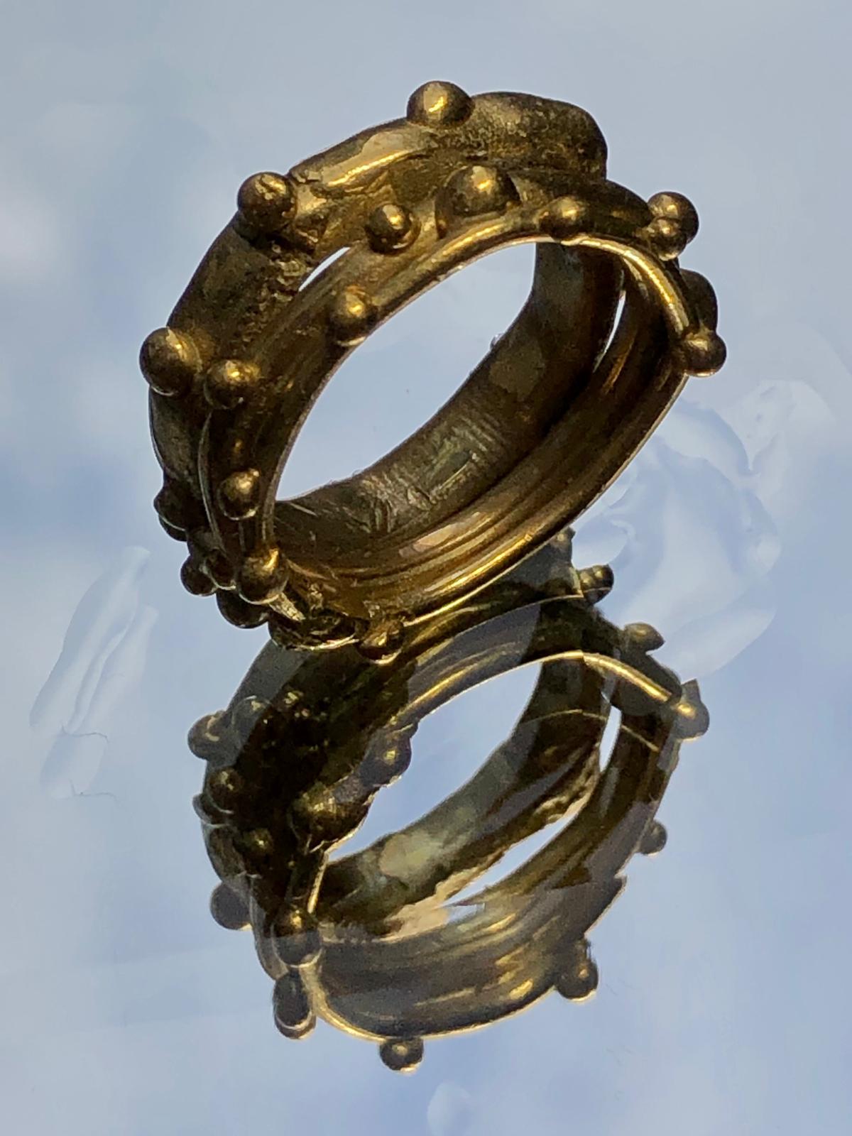Divinity ring