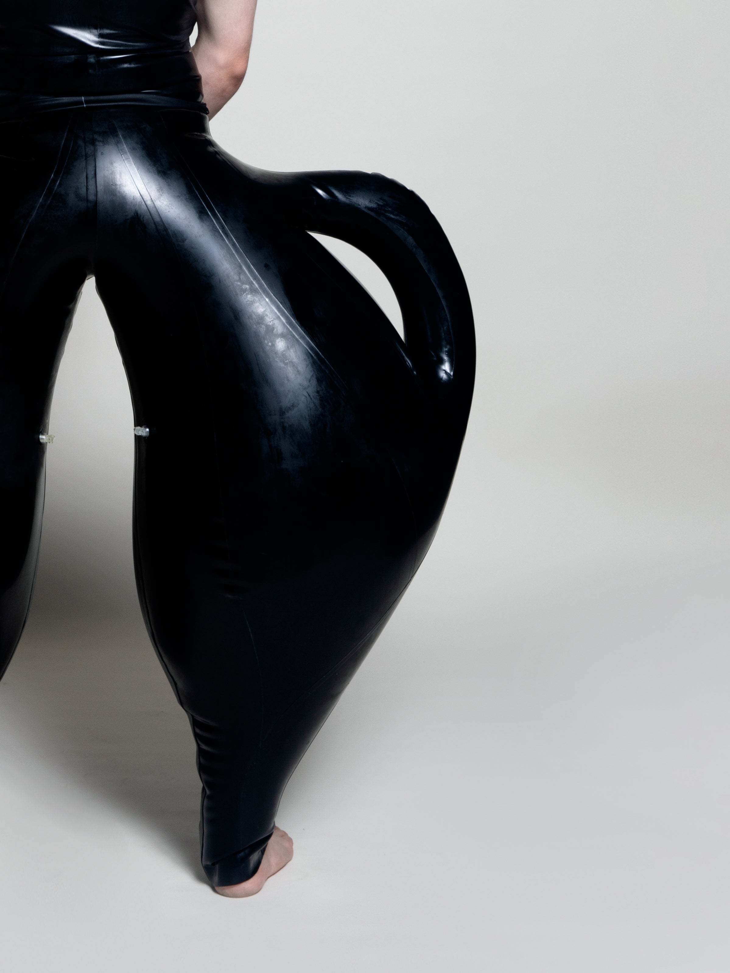 Double-handled vase inflatable trousers