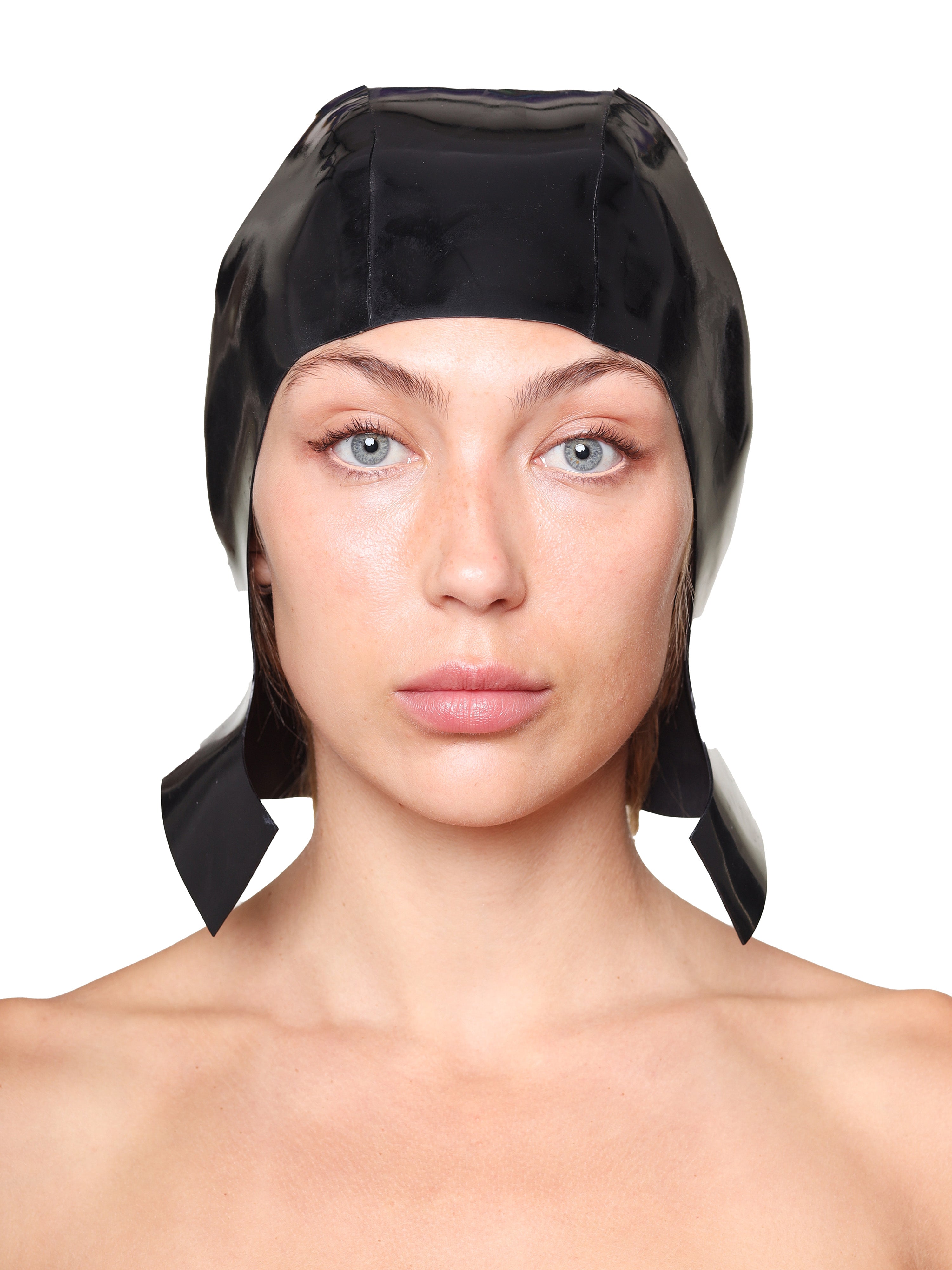 Harri black cap with ear flaps