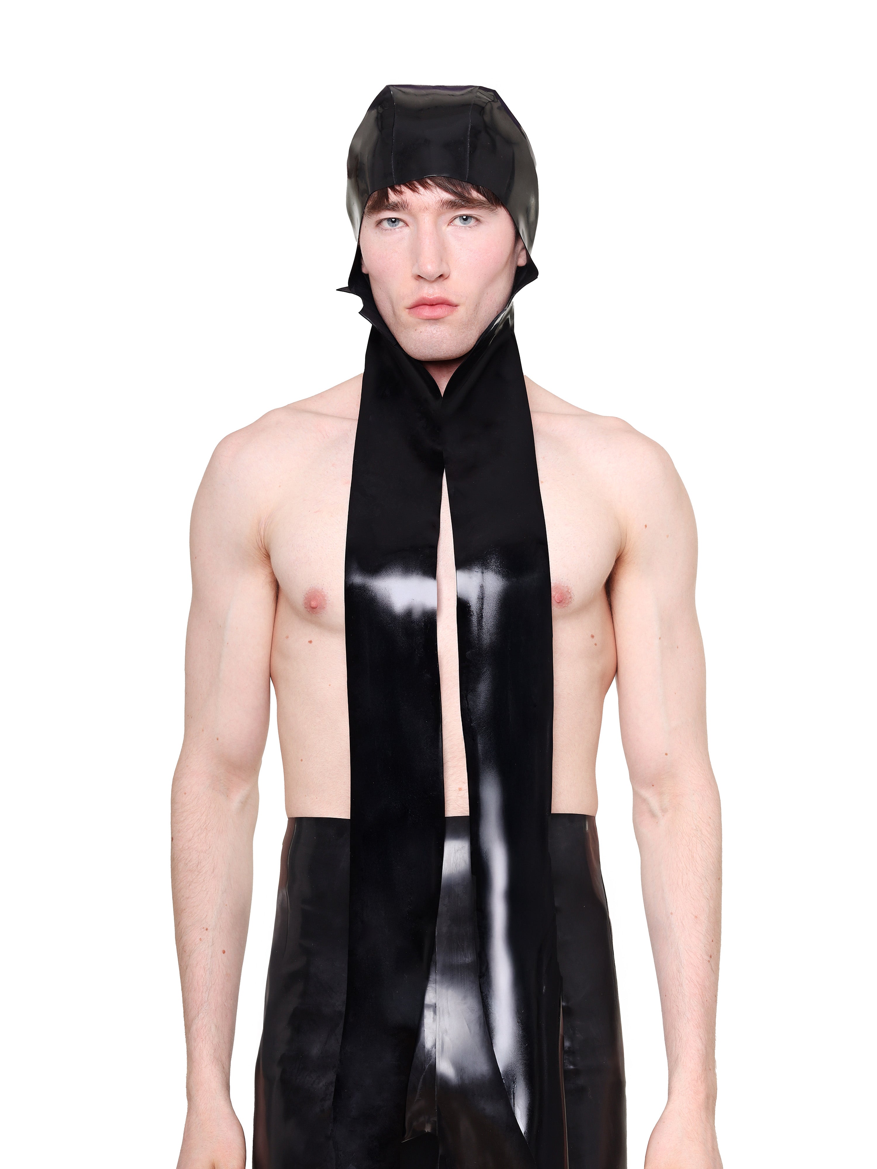 Harri black scarf cap