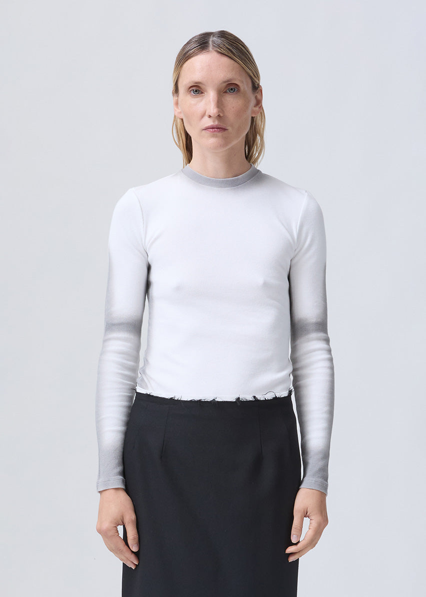 Compressor tee long sleeve gradient