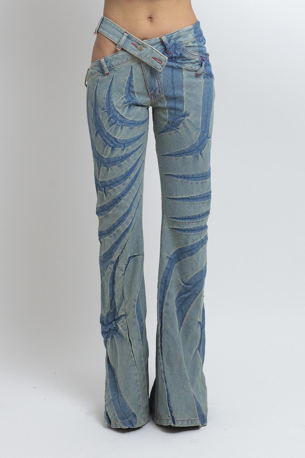 Signature Bias 
Cut Jeans