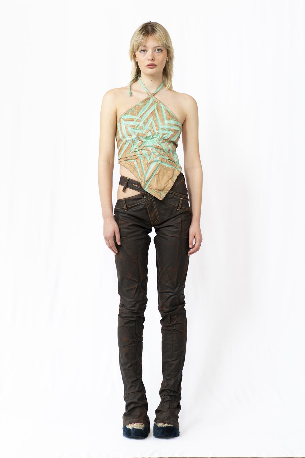"Sparkle" Slim Bell
End Bias Cut Jeans
