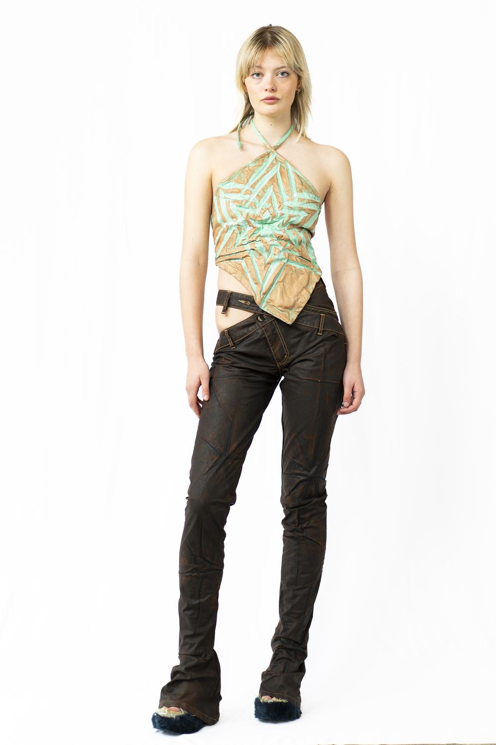 "Sparkle" Slim Bell
End Bias Cut Jeans