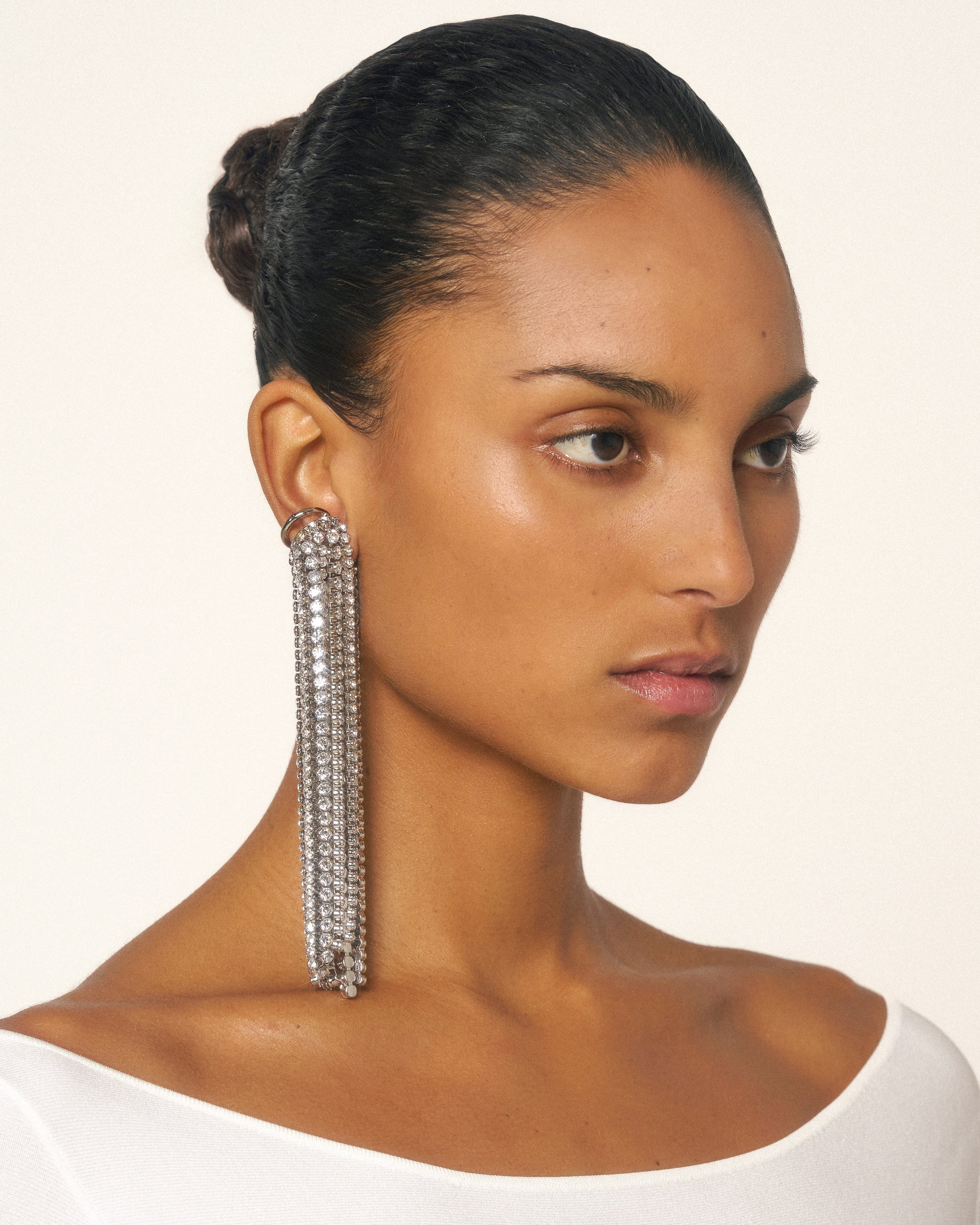 Diamanti cascade single ear cuff
