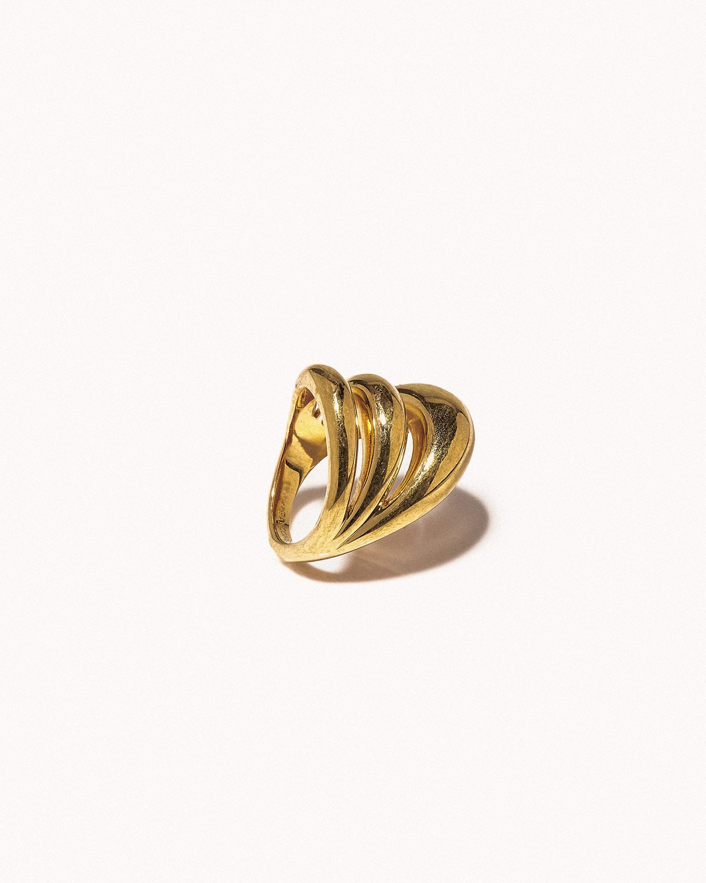 Triptych blow up ring