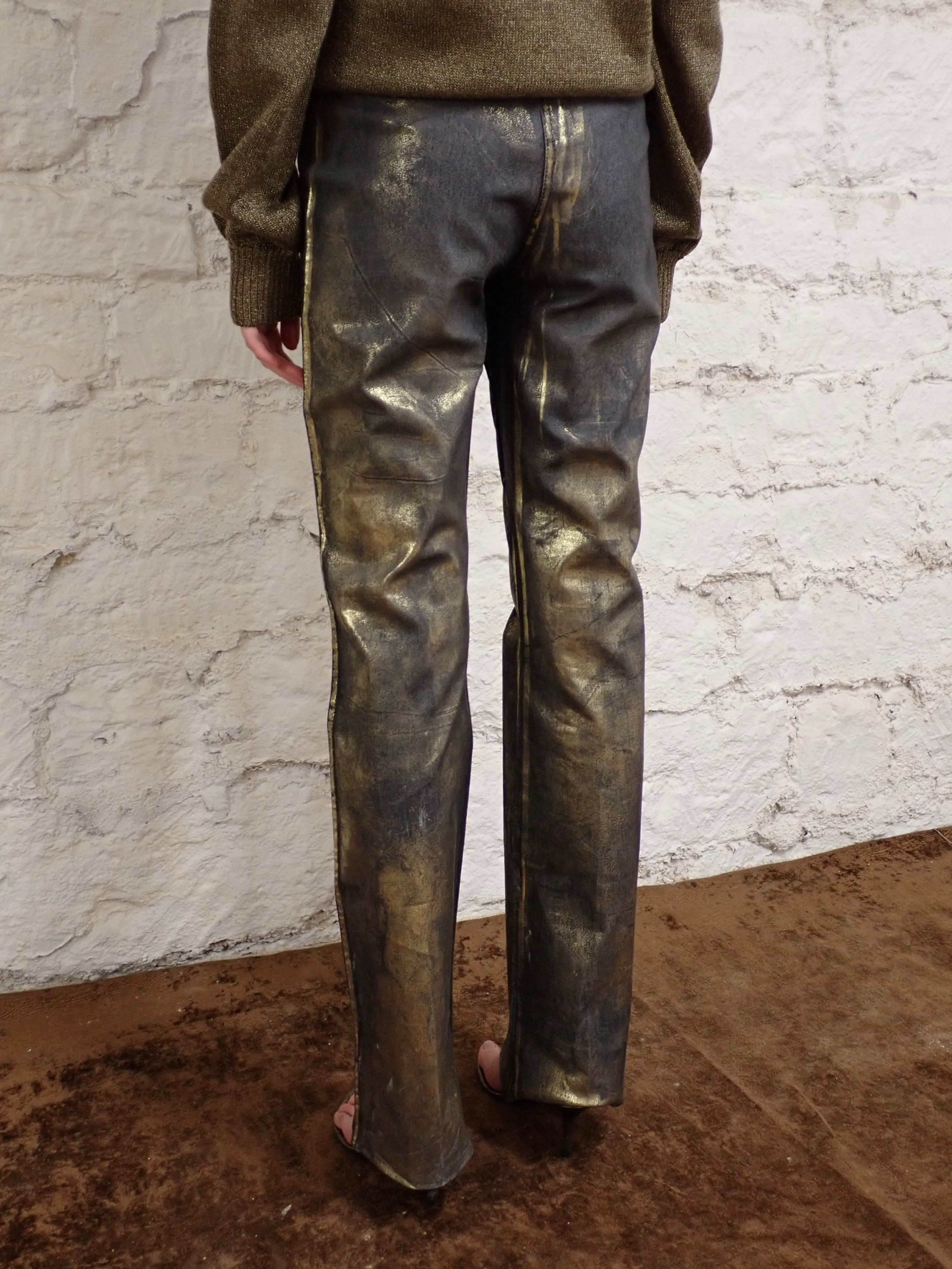 Golden washed trousers