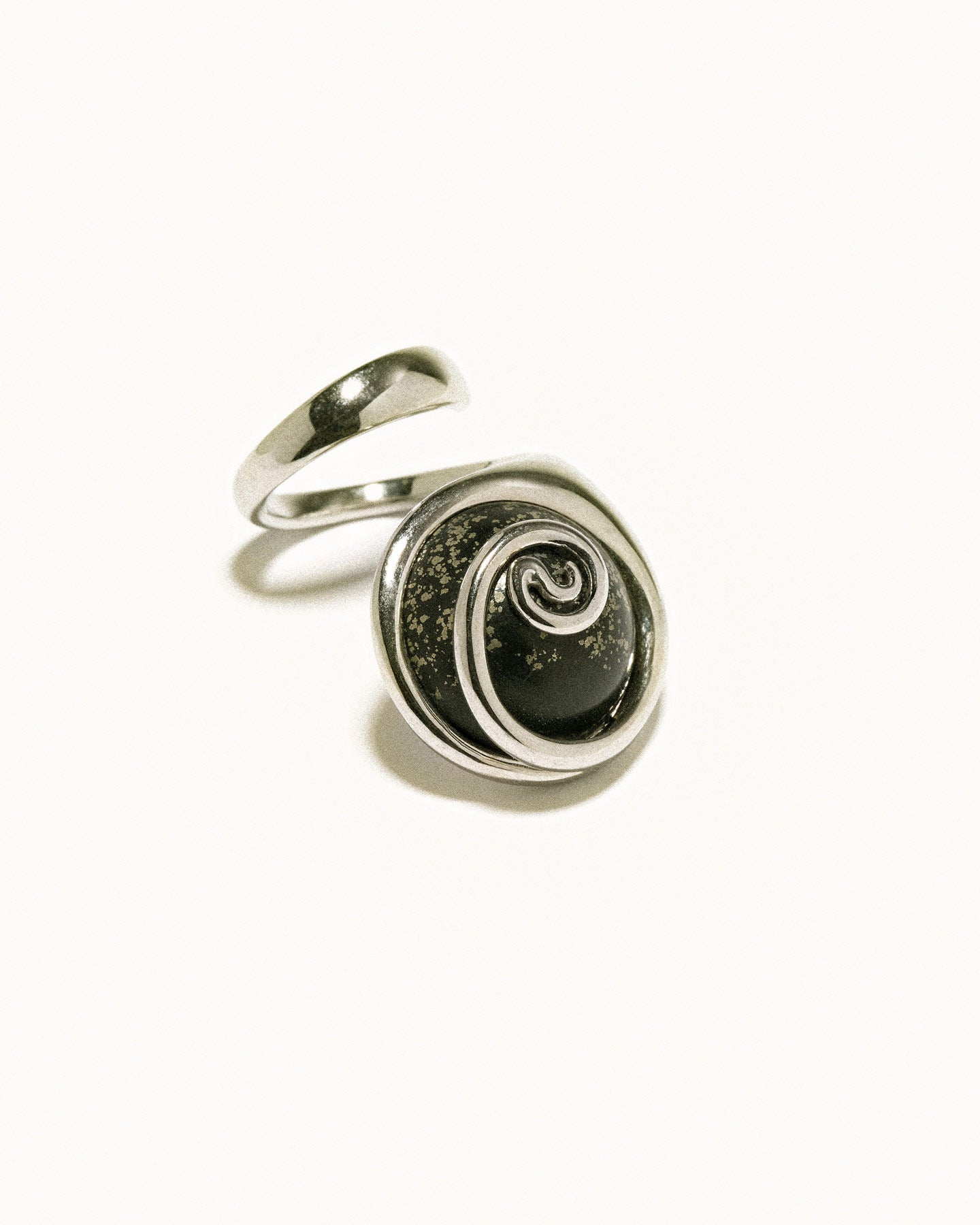 Ascolto ring