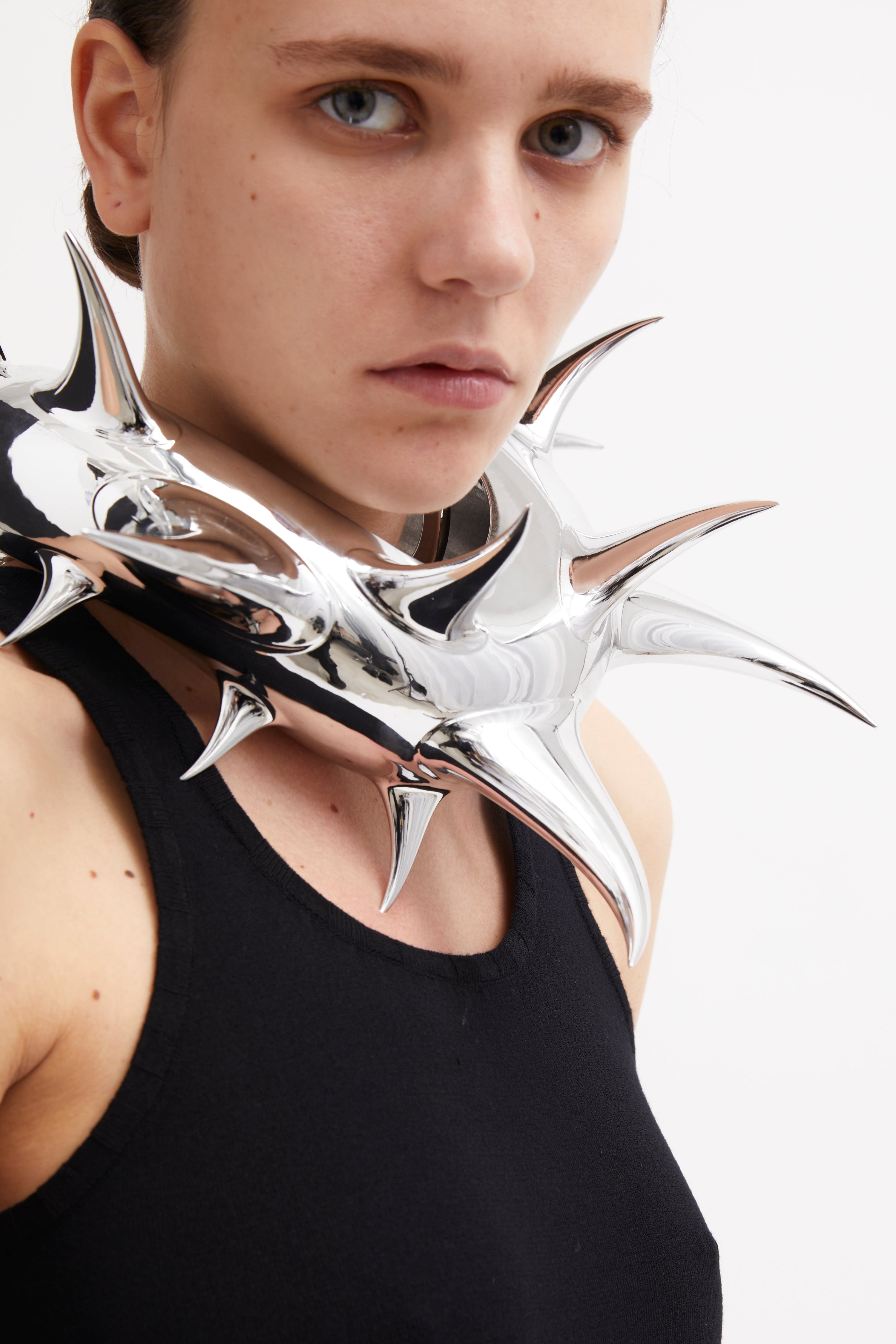 Thorn choker