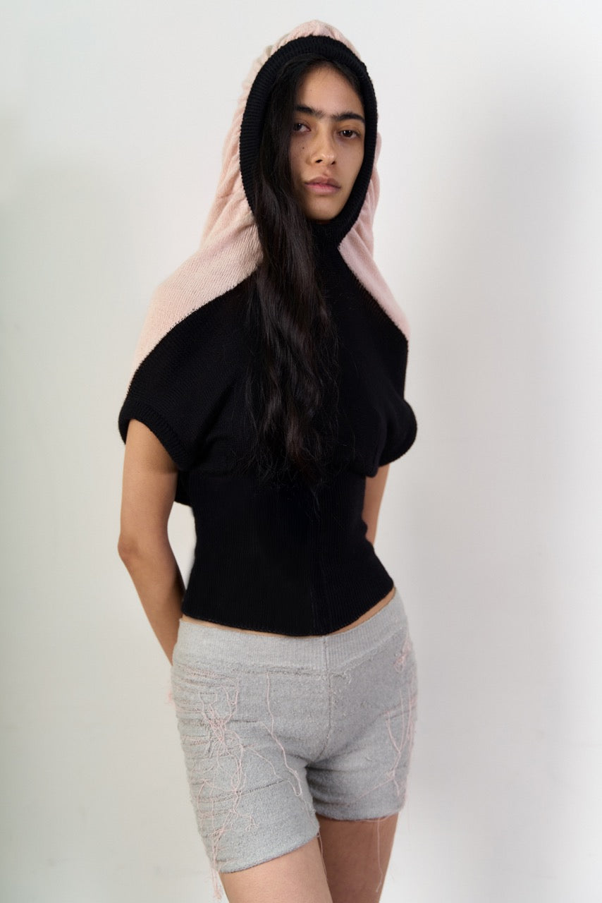 Triangle hood vest alpaca