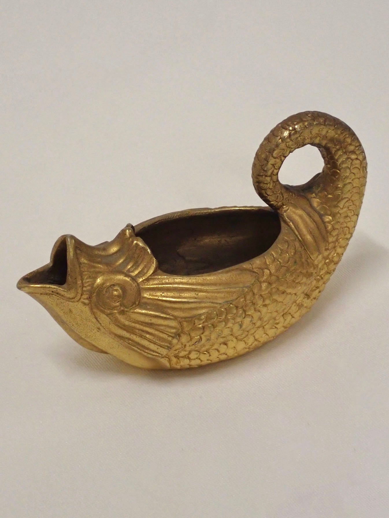 Fish ashtray