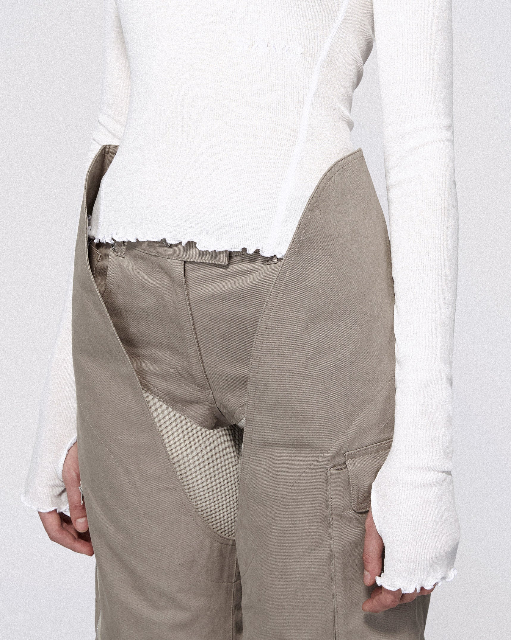 Harness long sleeve top white