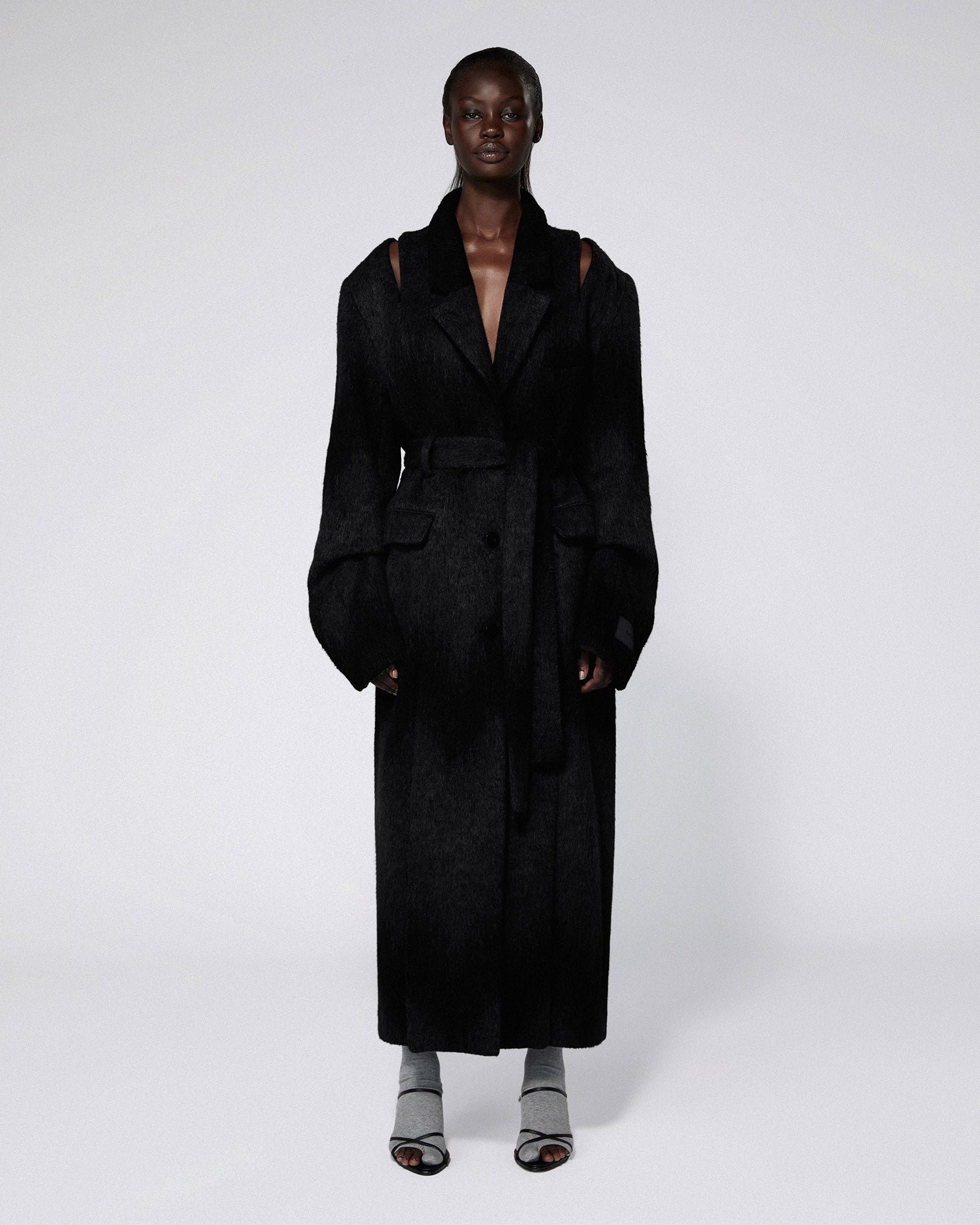 Breakfast coat black