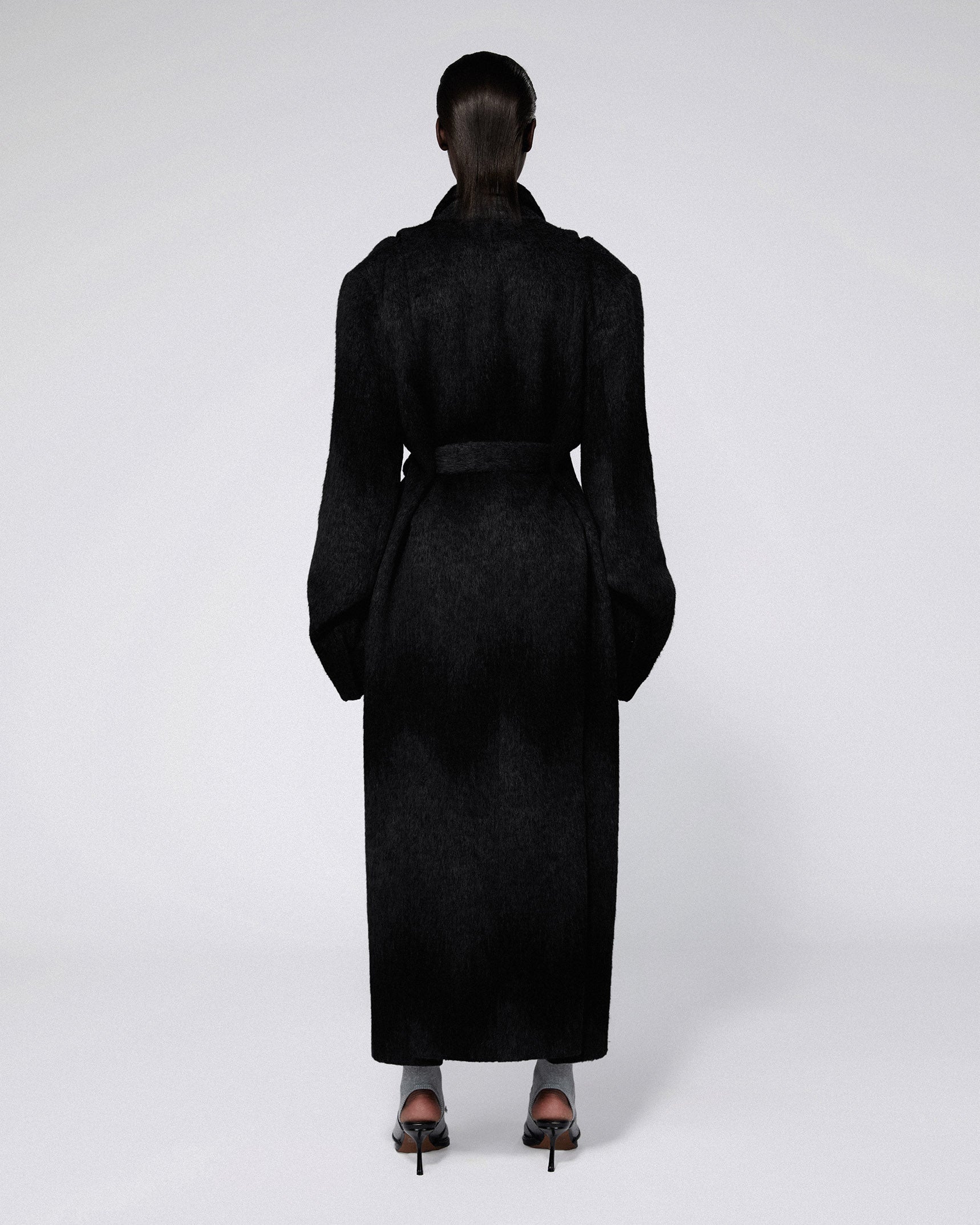 Breakfast coat black