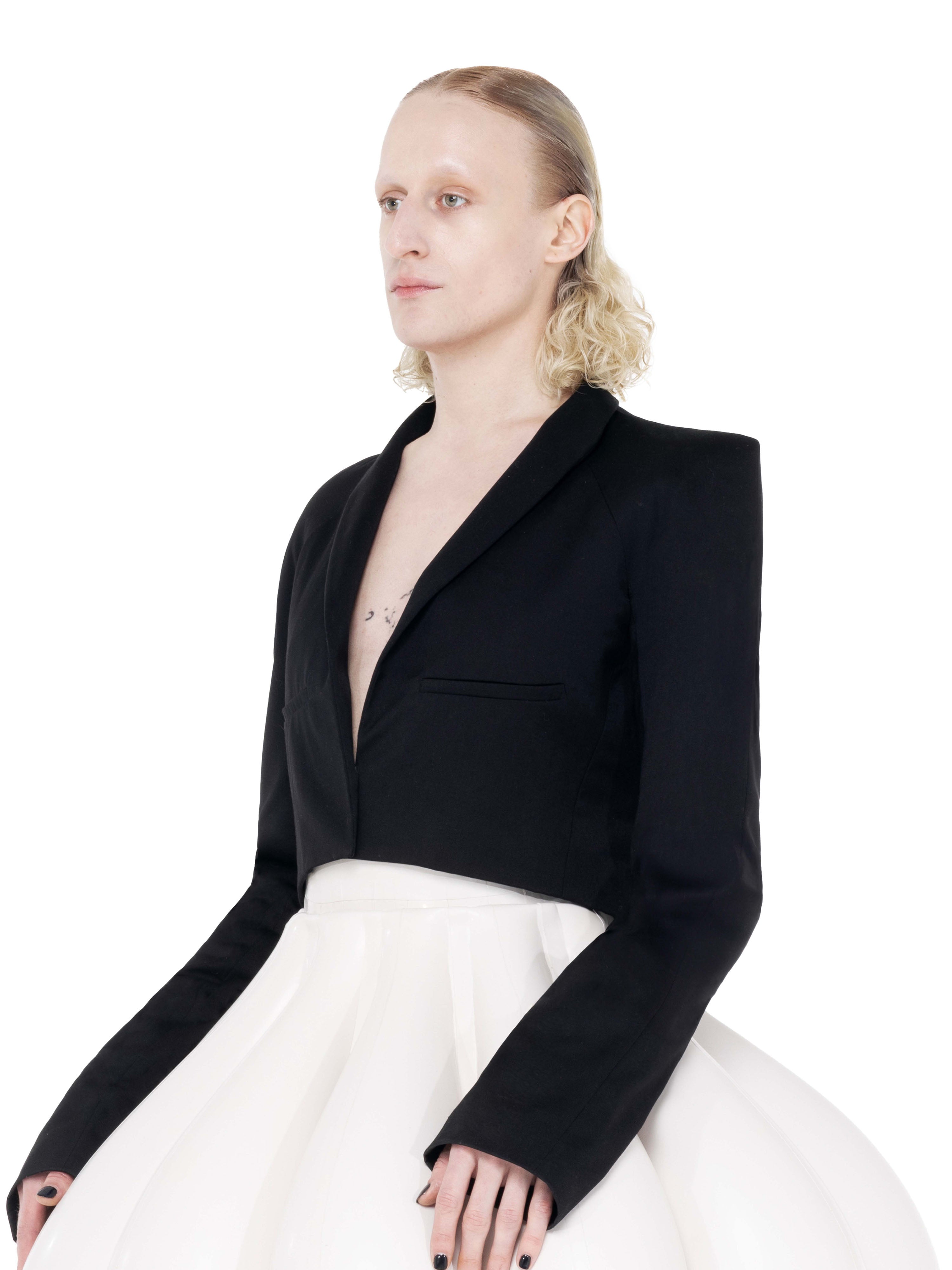 Signature cropped blazer