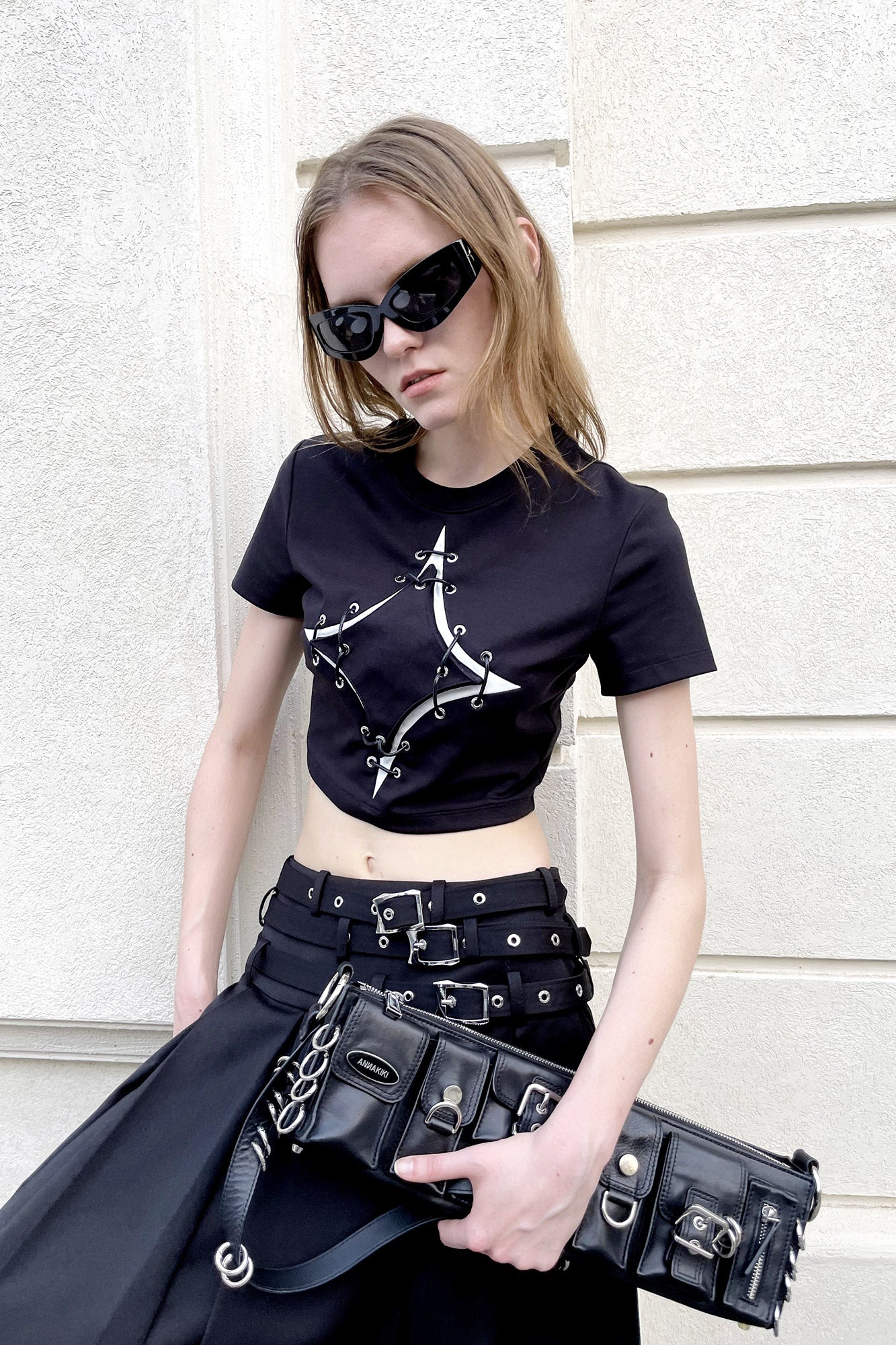 Meteor deconstruction contrasting color t-shirt