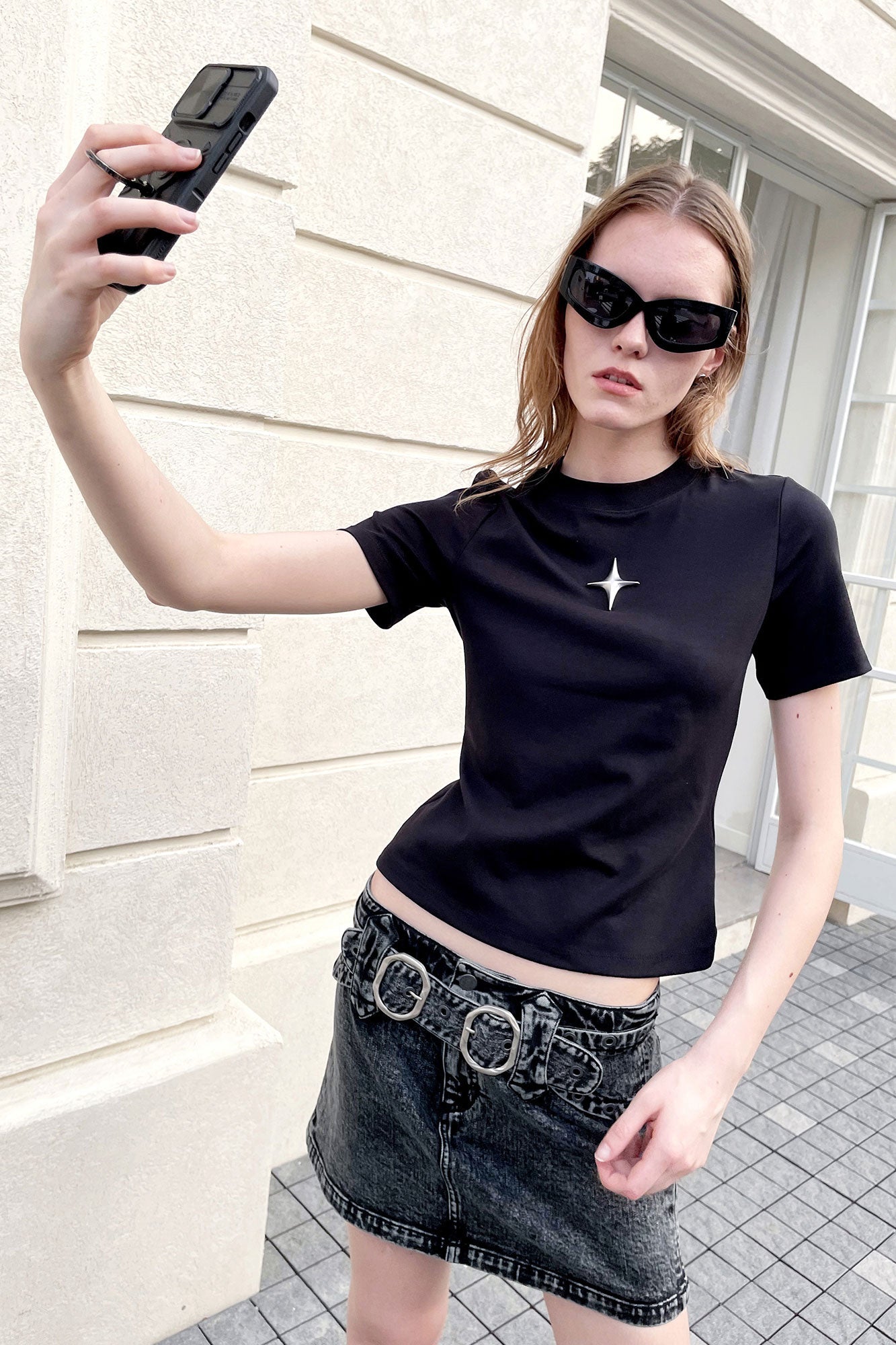 Tight short-sleeved t-shirt