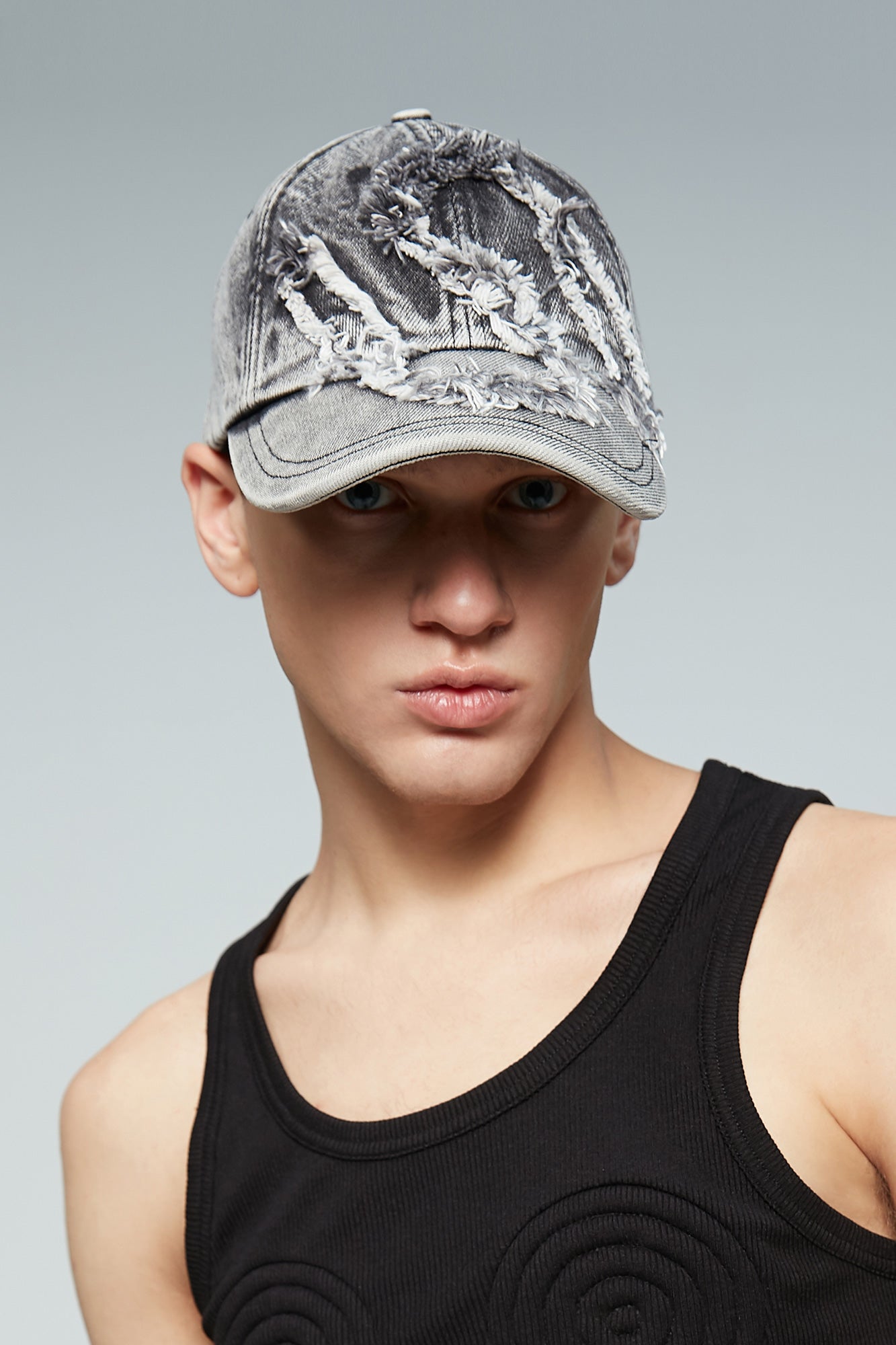 Raw edge logo baseball hat