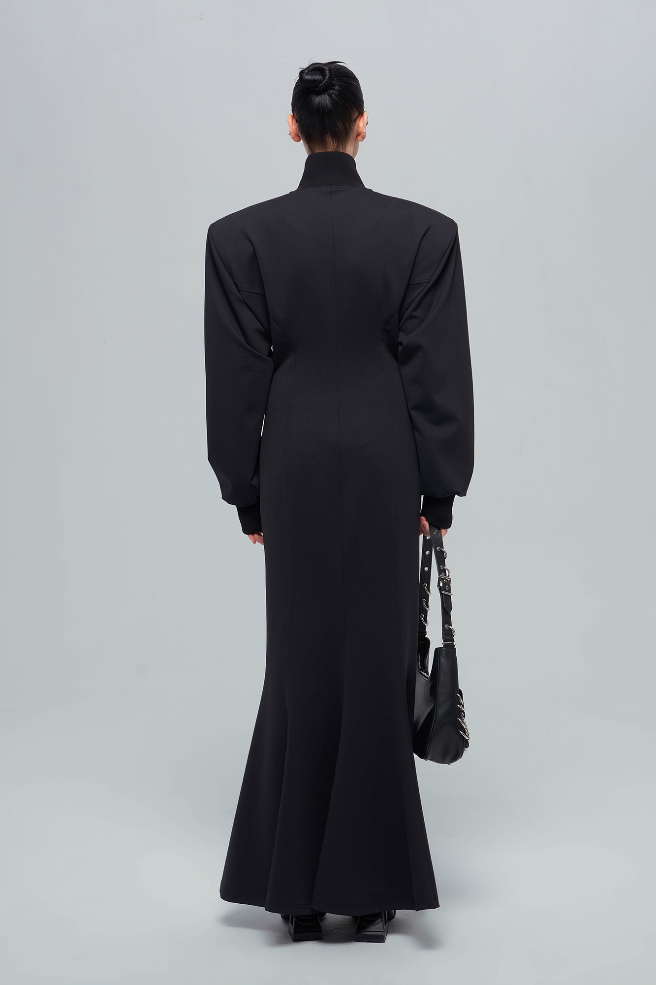 Shoulder up and split slim dress