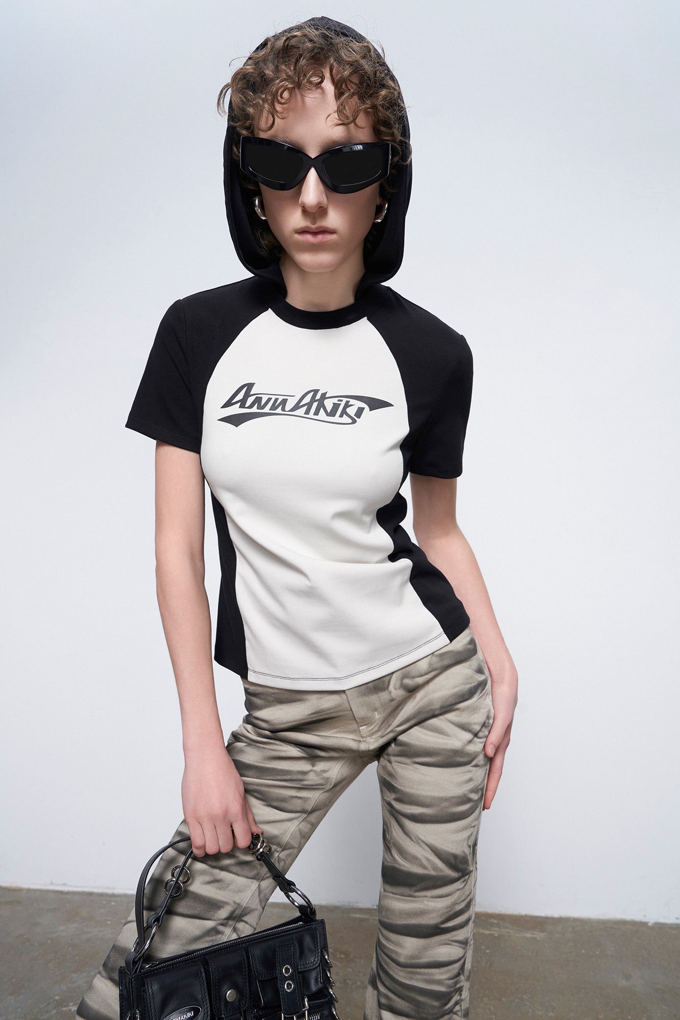 Logo patch work color t-shirt
