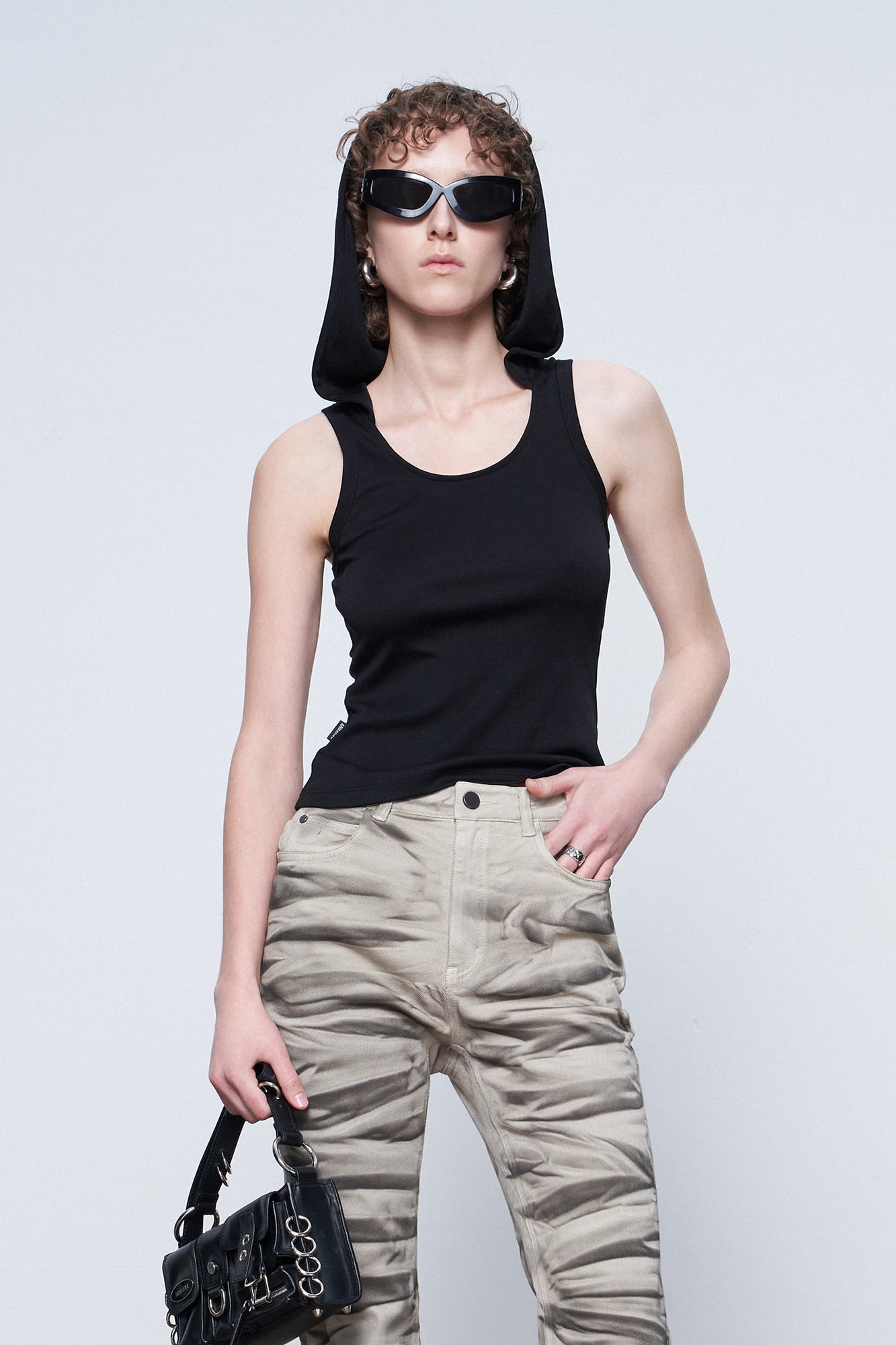 Hooded slim vest