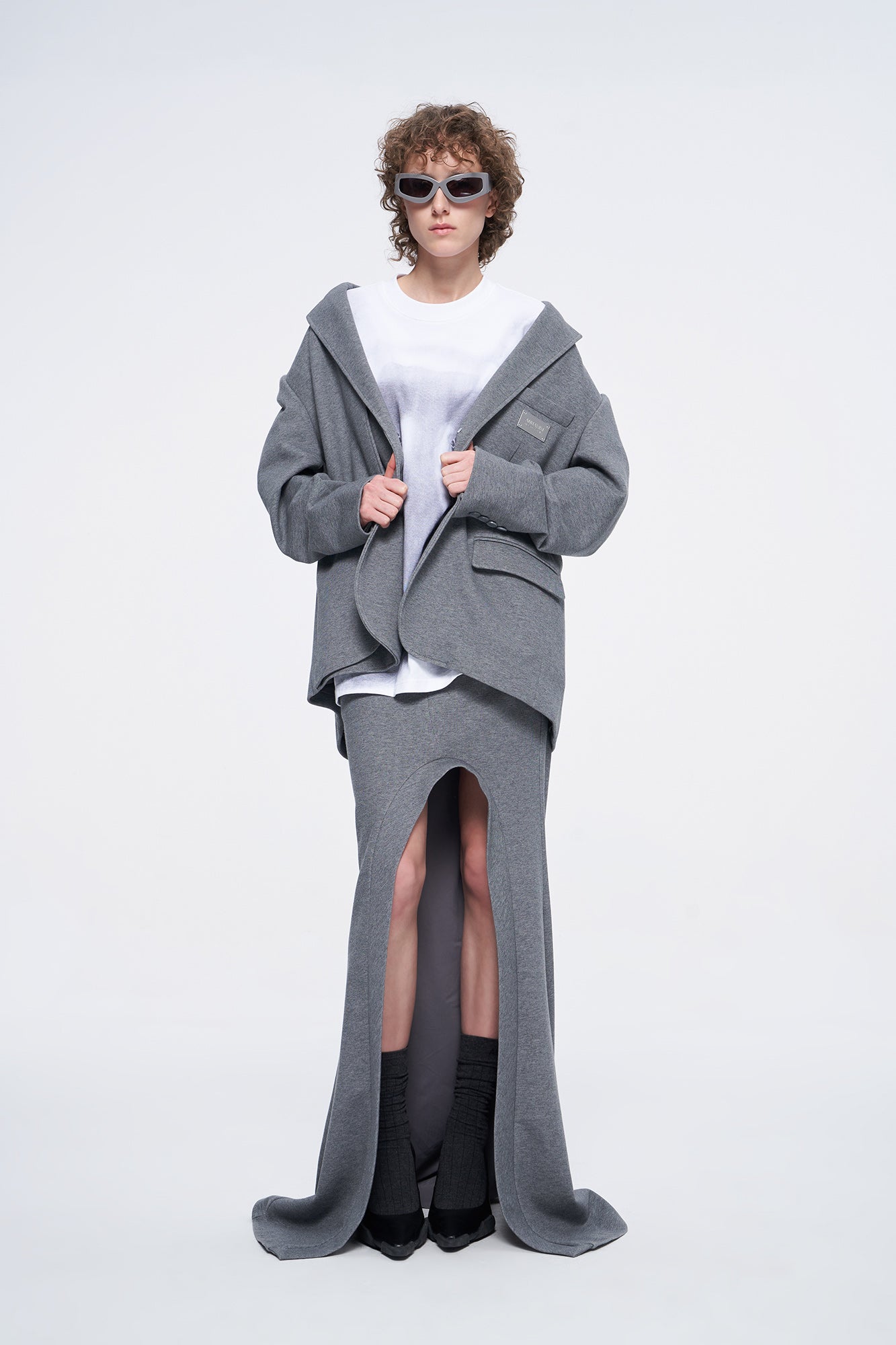 Curved split casual guard skirt