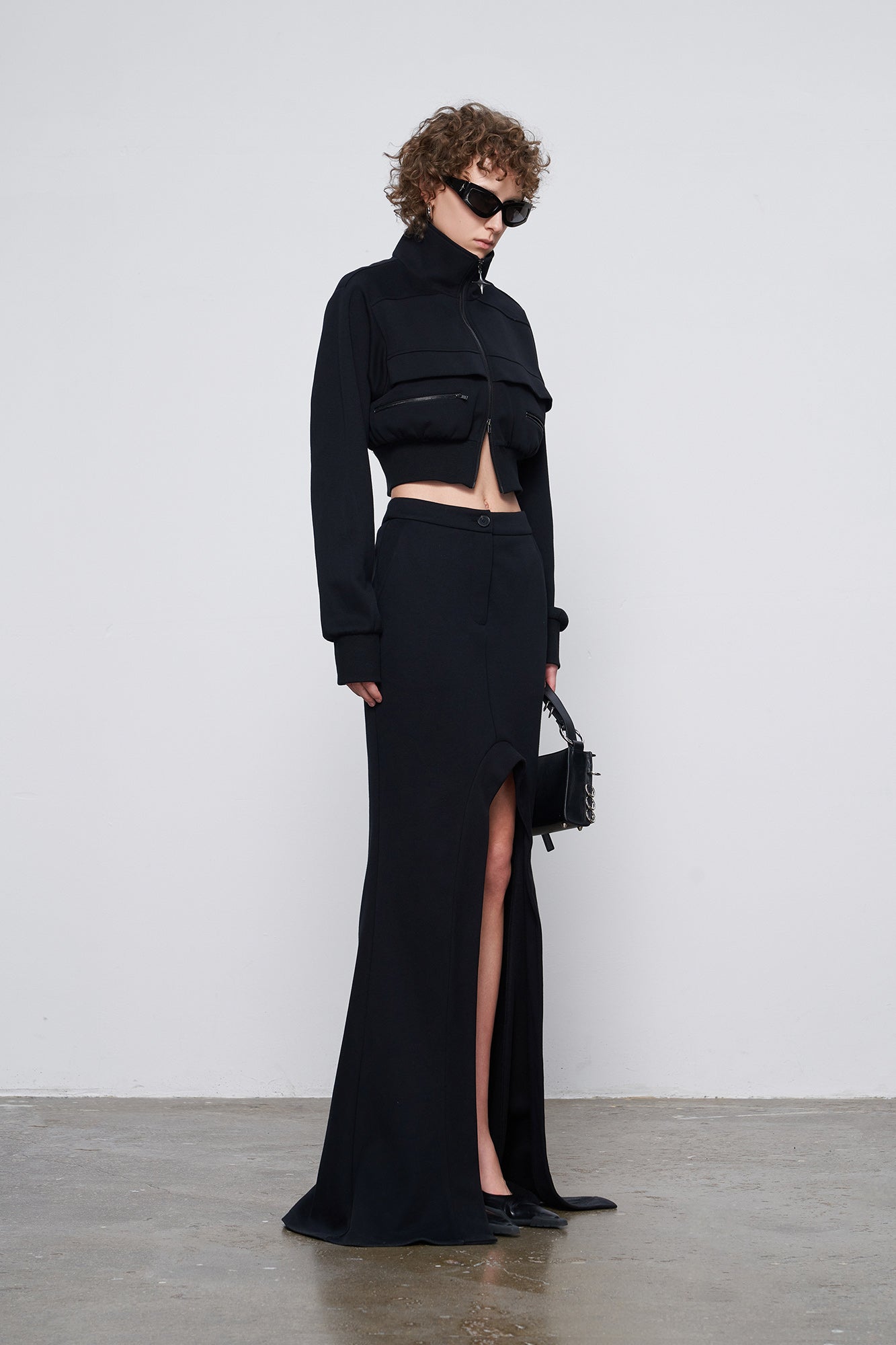 Curved split casual guard skirt