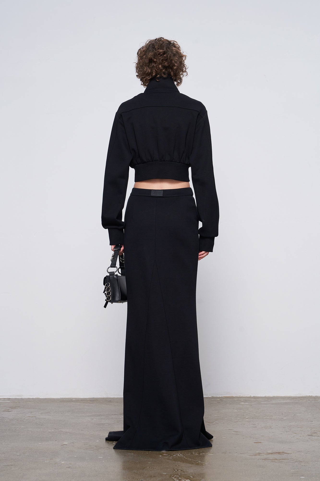 Curved split casual guard skirt