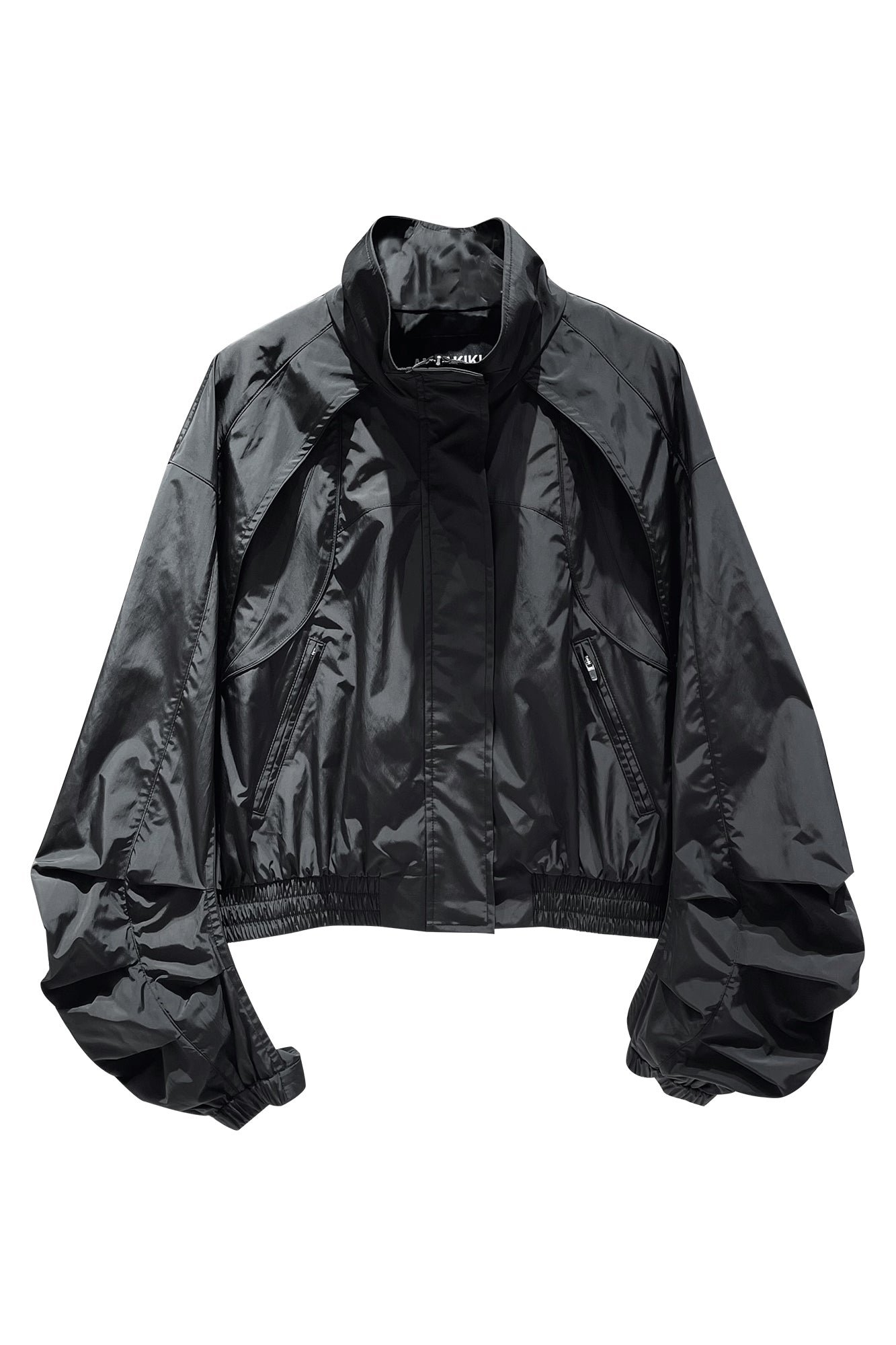 Loose turtleneck coat with curved sleeves