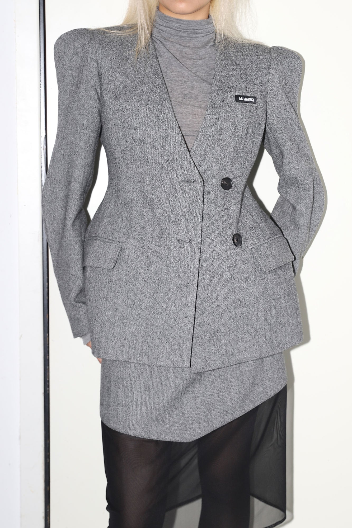 Wool 3d wave sleeve blazer
