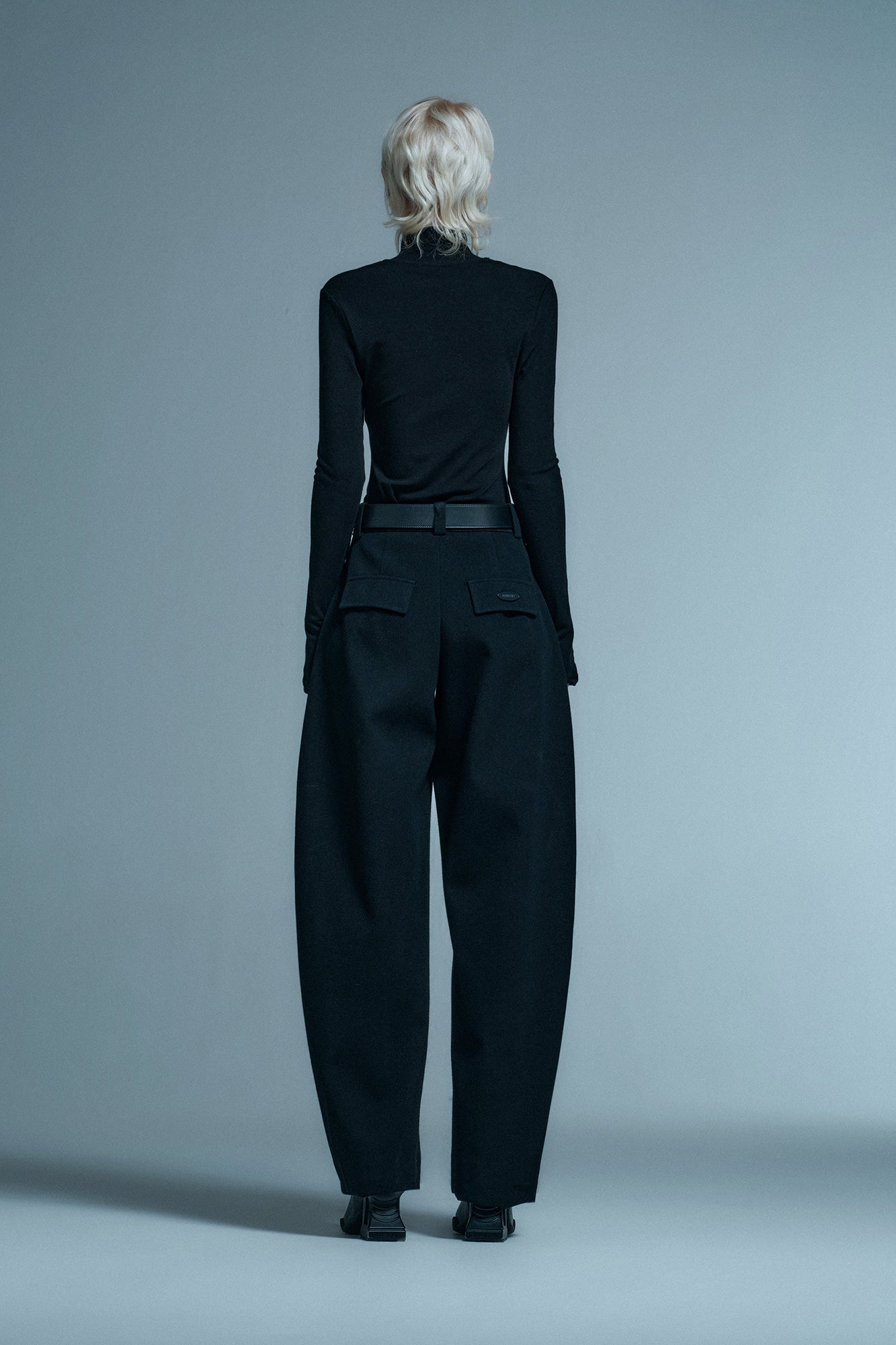 Wool scimitar mid-rise trousers