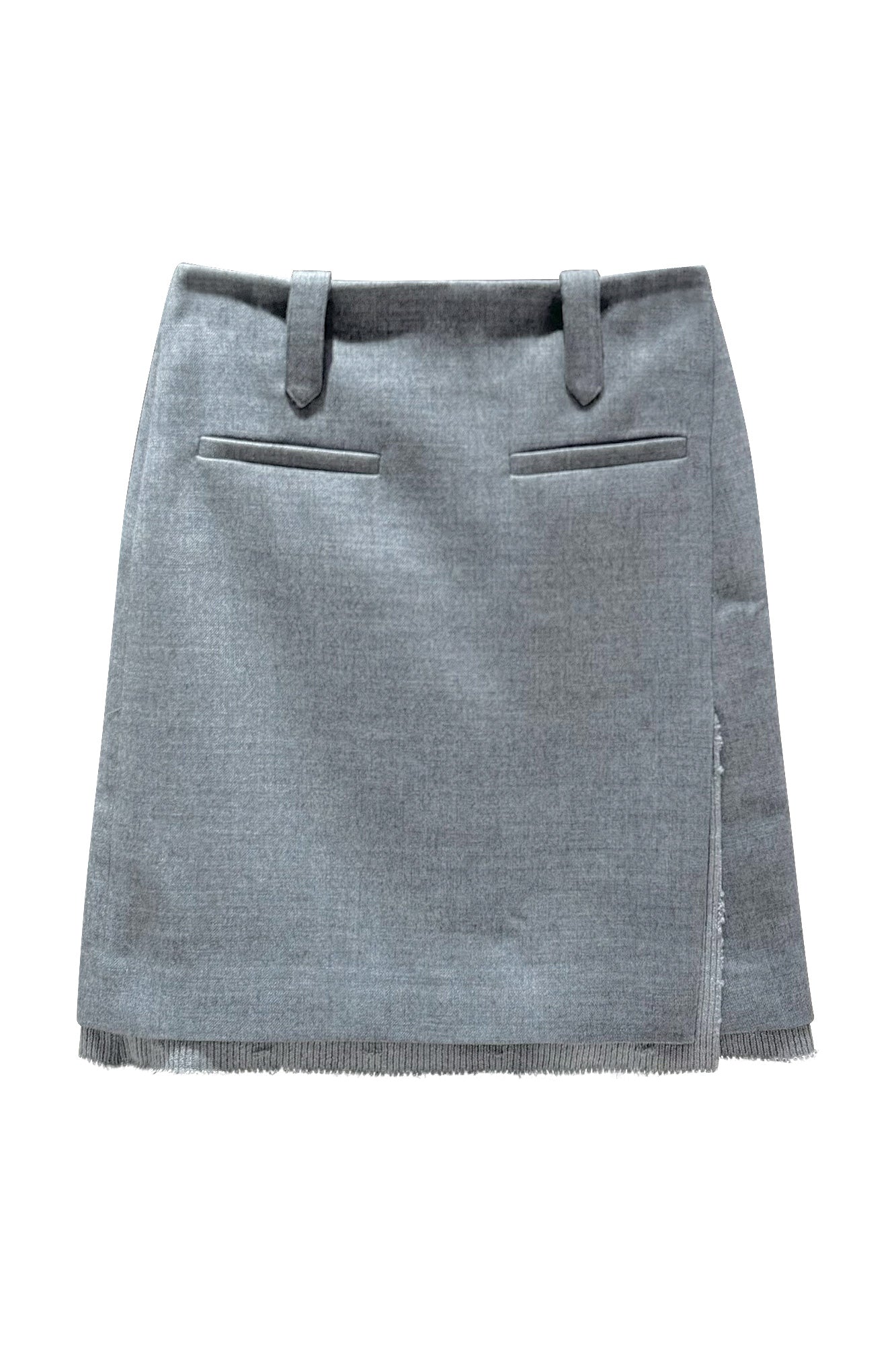 Half-waist skirt with split raw edge