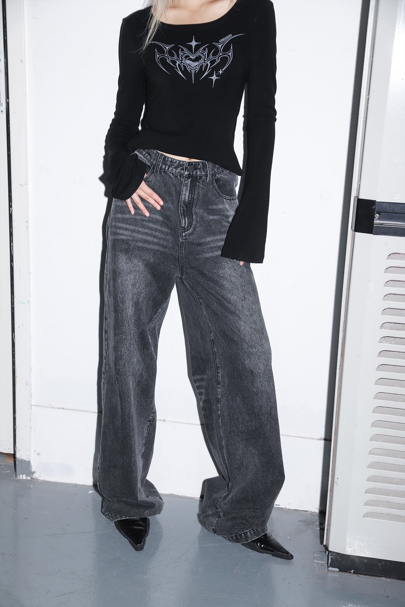 Loose mid-rise denim wide-leg pants
