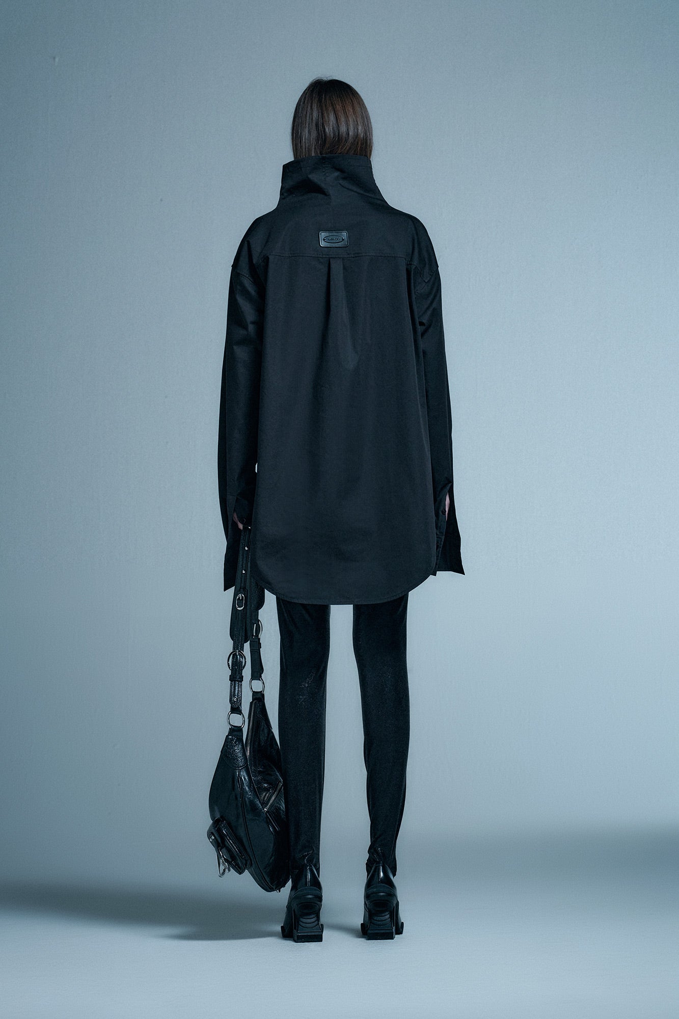 Stand-neck loose ultra-long sleeve shirt
