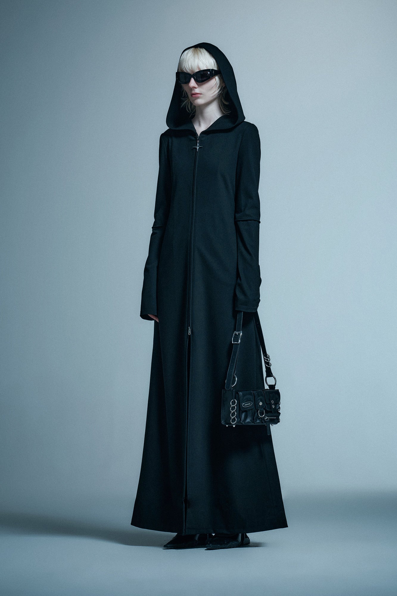 Loose hooded slim fit long jacket