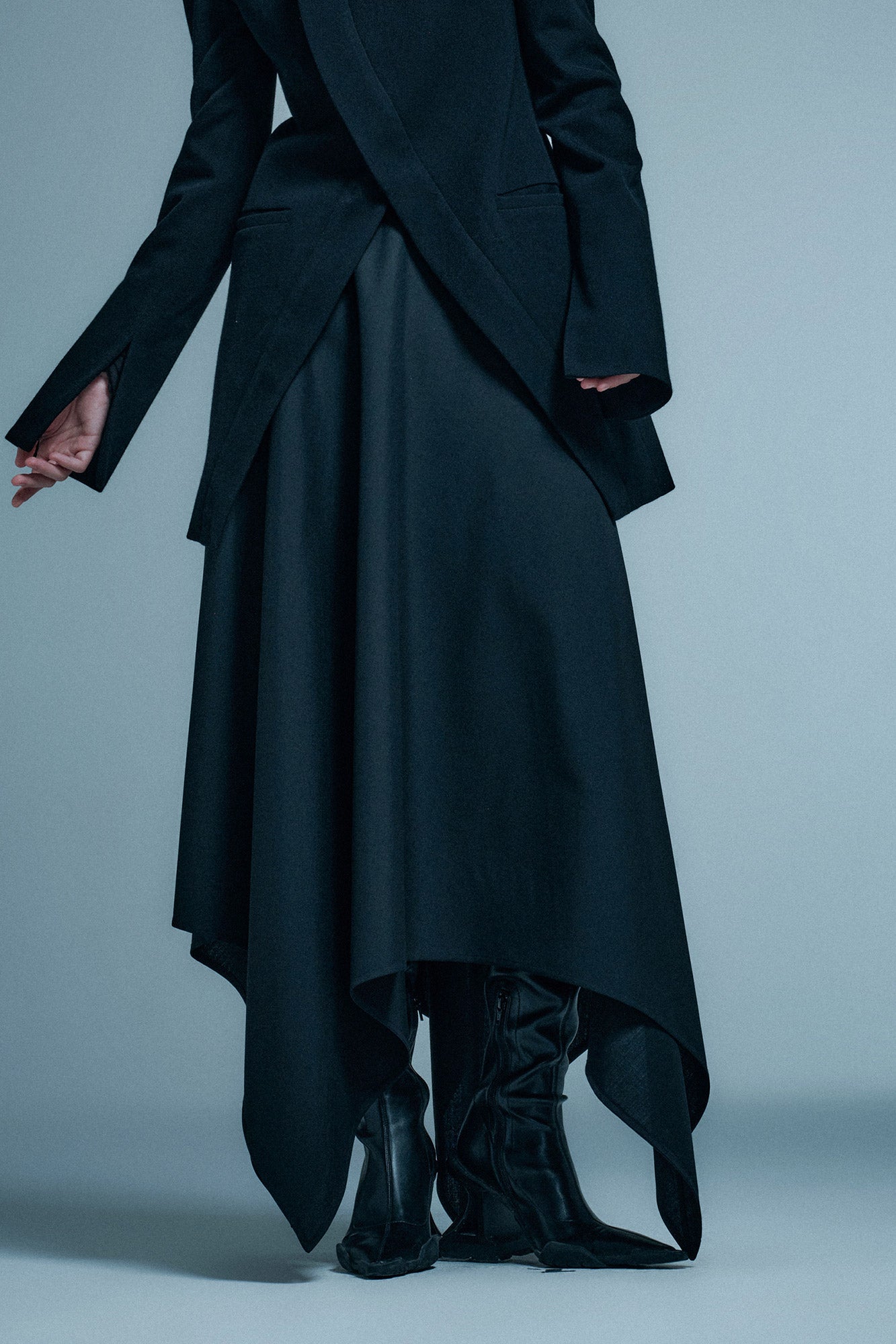 Wool concealed placket slit blazer