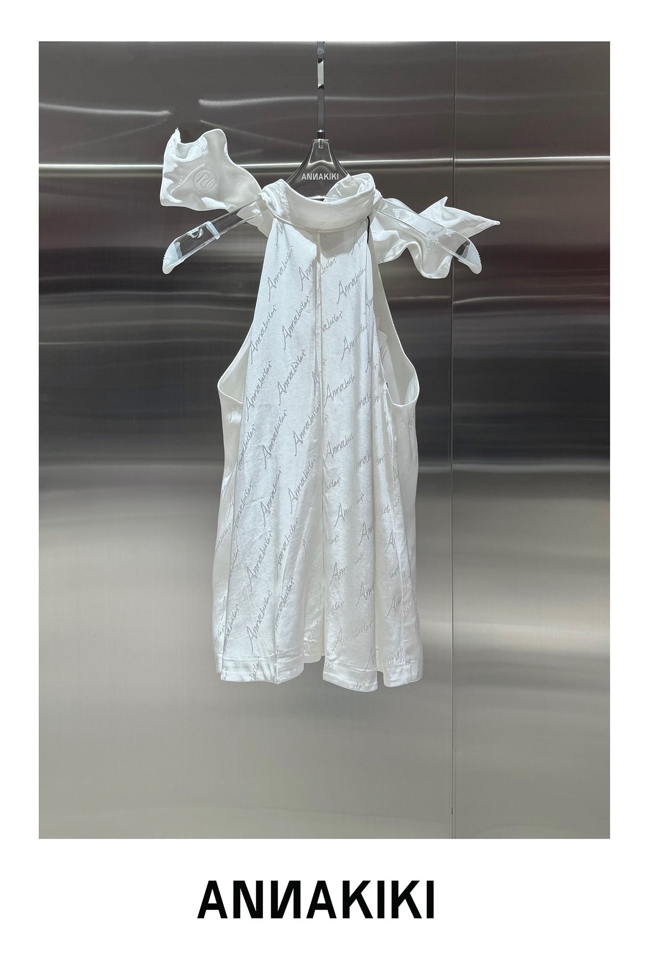 Logo jacquard star tie top