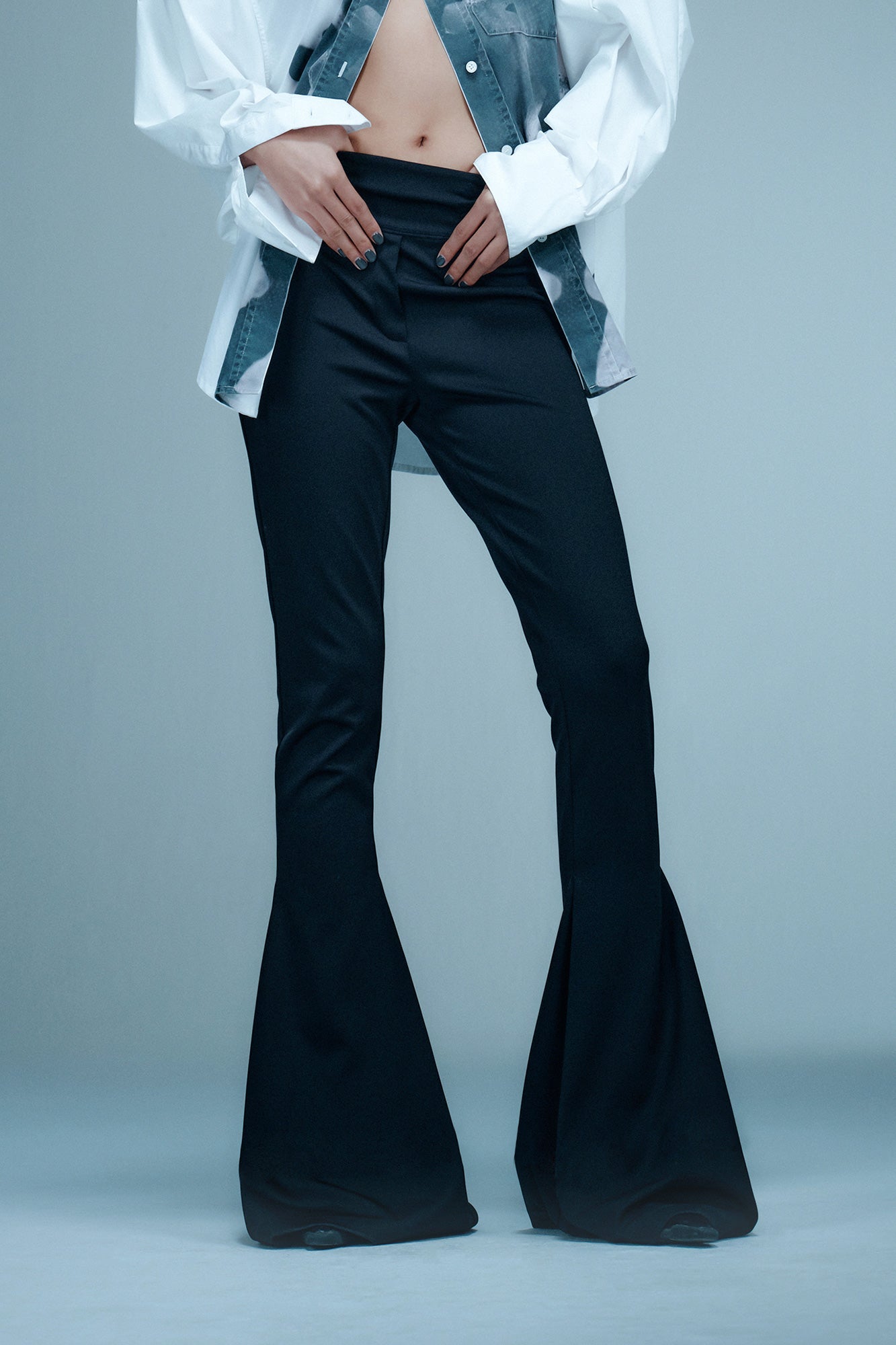 Live pleat slim fit mid-rise trousers