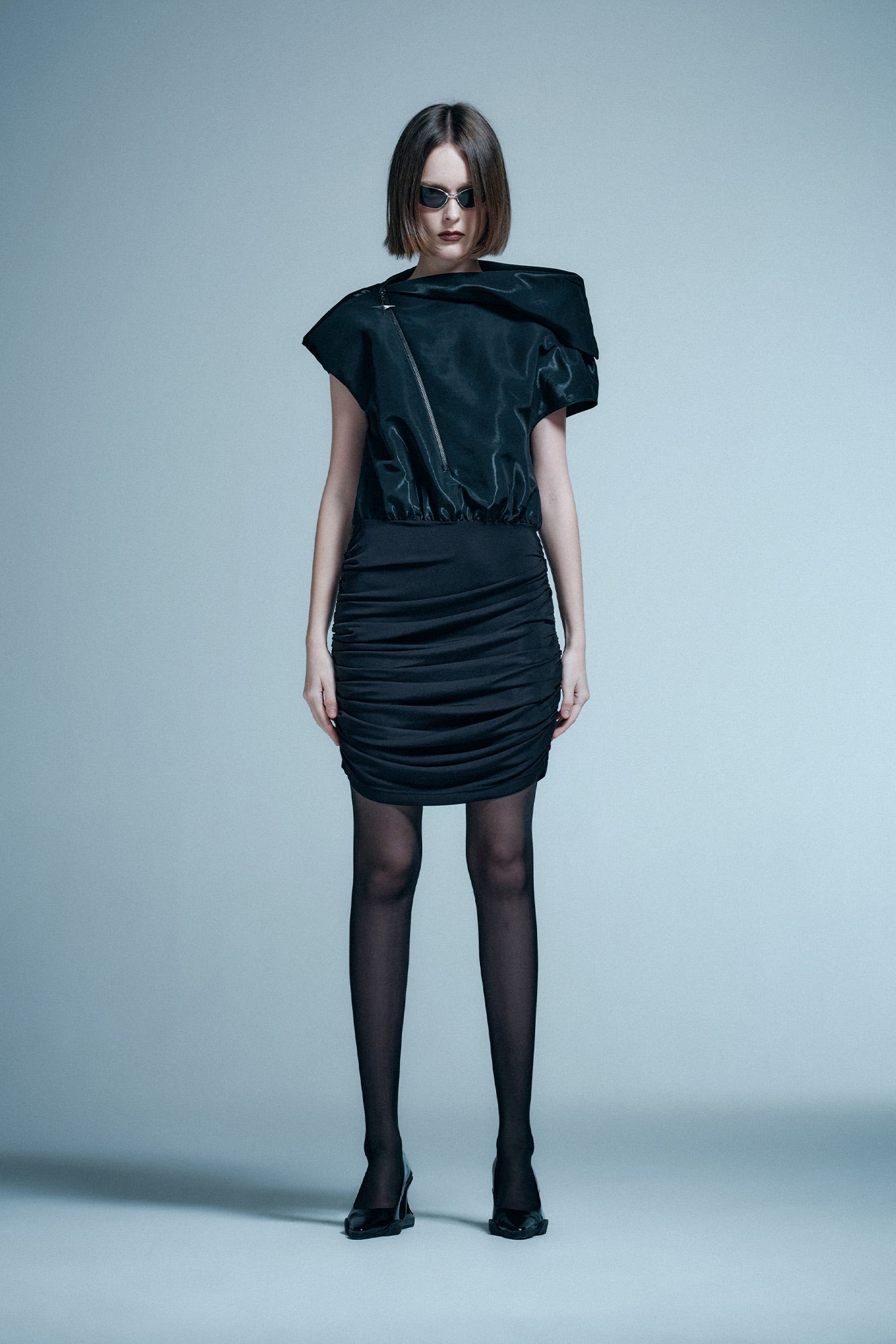 Three-dimensional irregular wide-necked dress