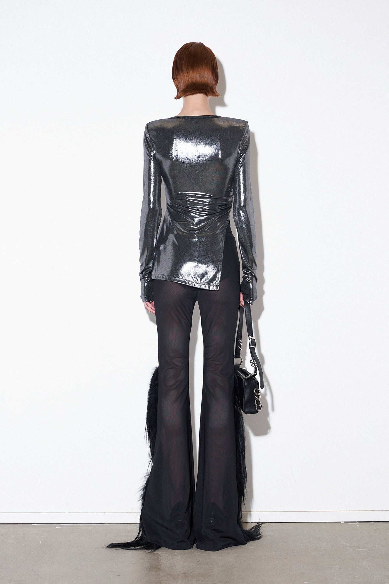 Pinch pleated slanted slit top