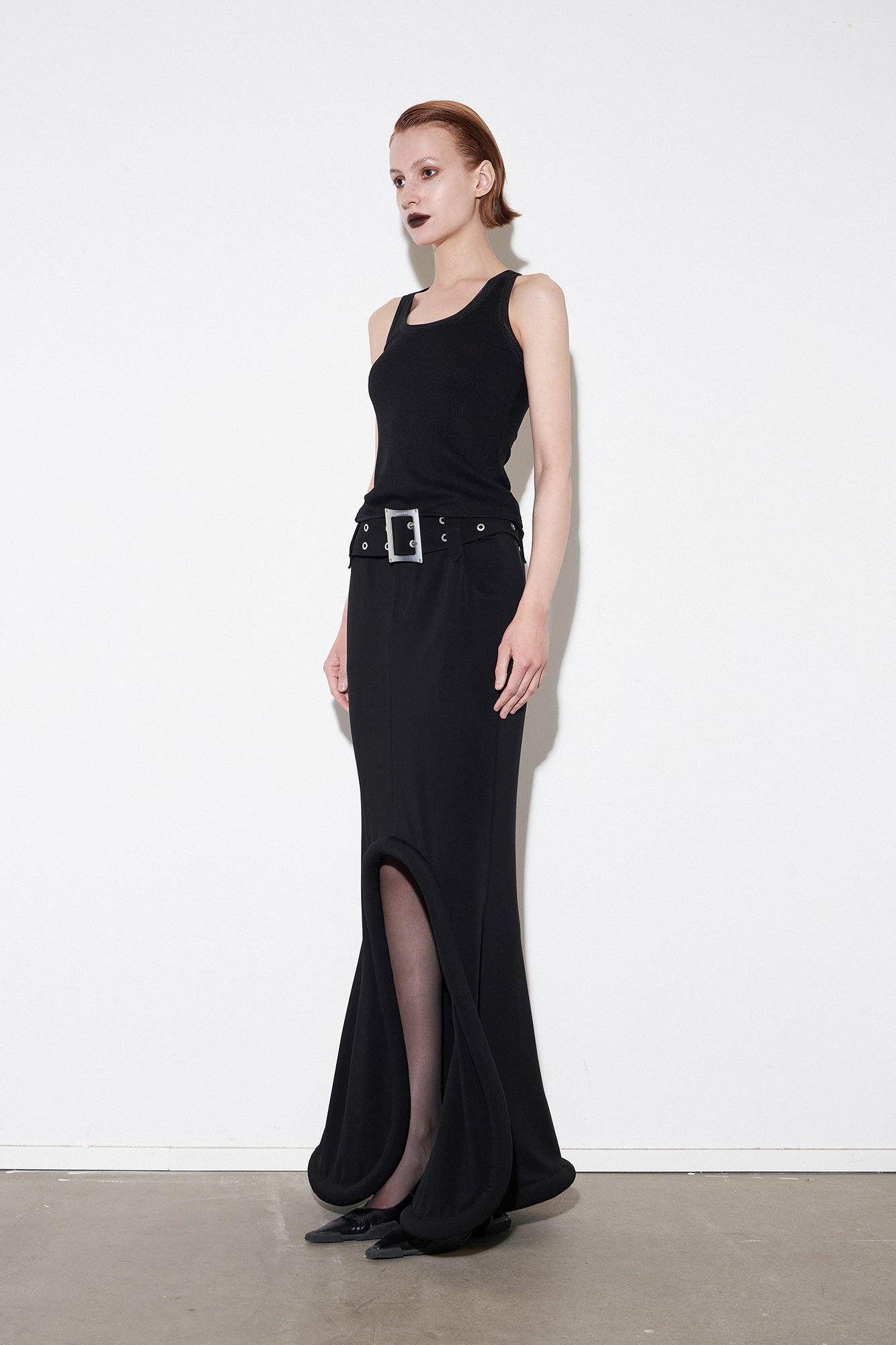 Ufo-hem fishtail skirt