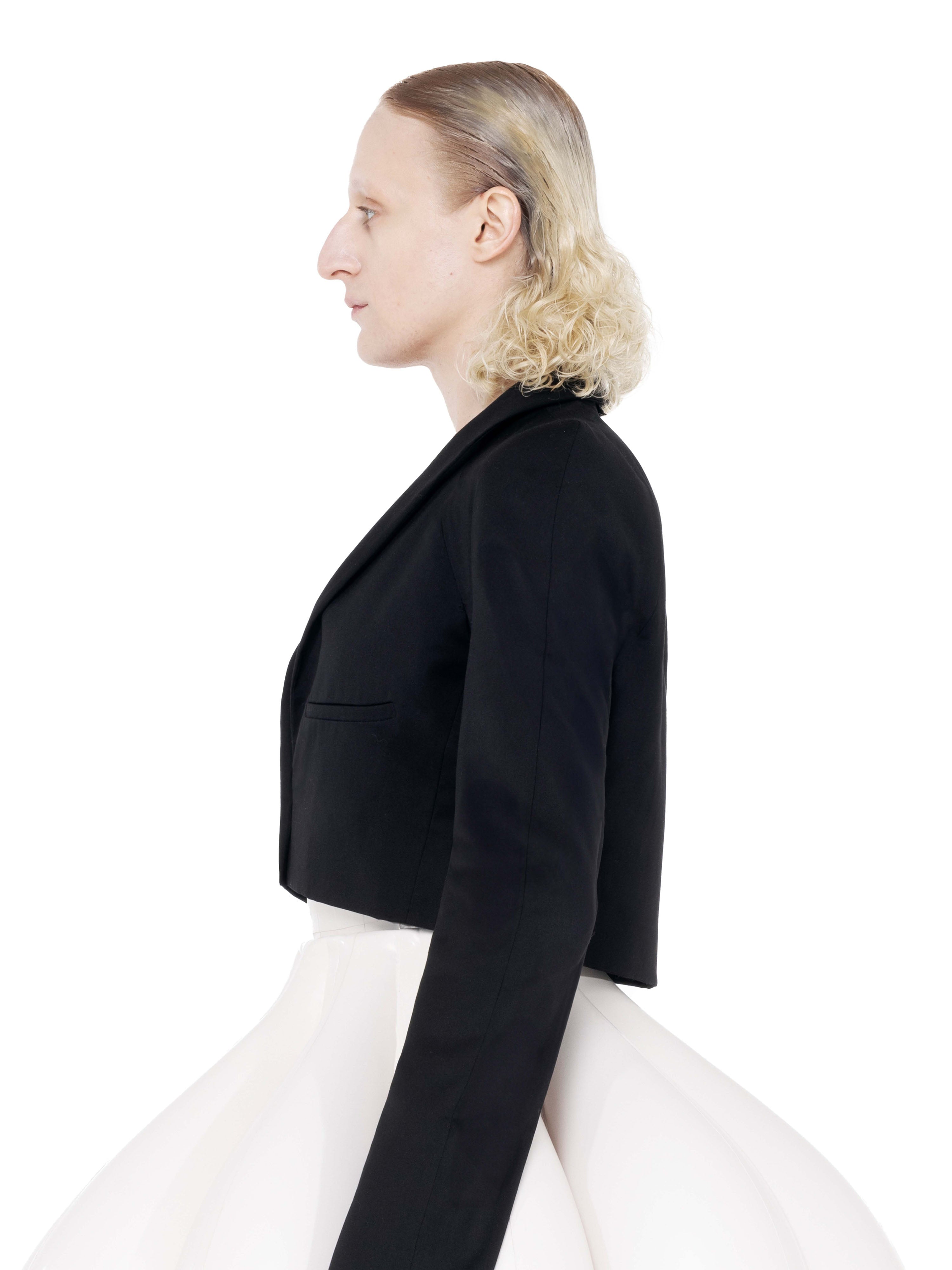 Signature cropped blazer