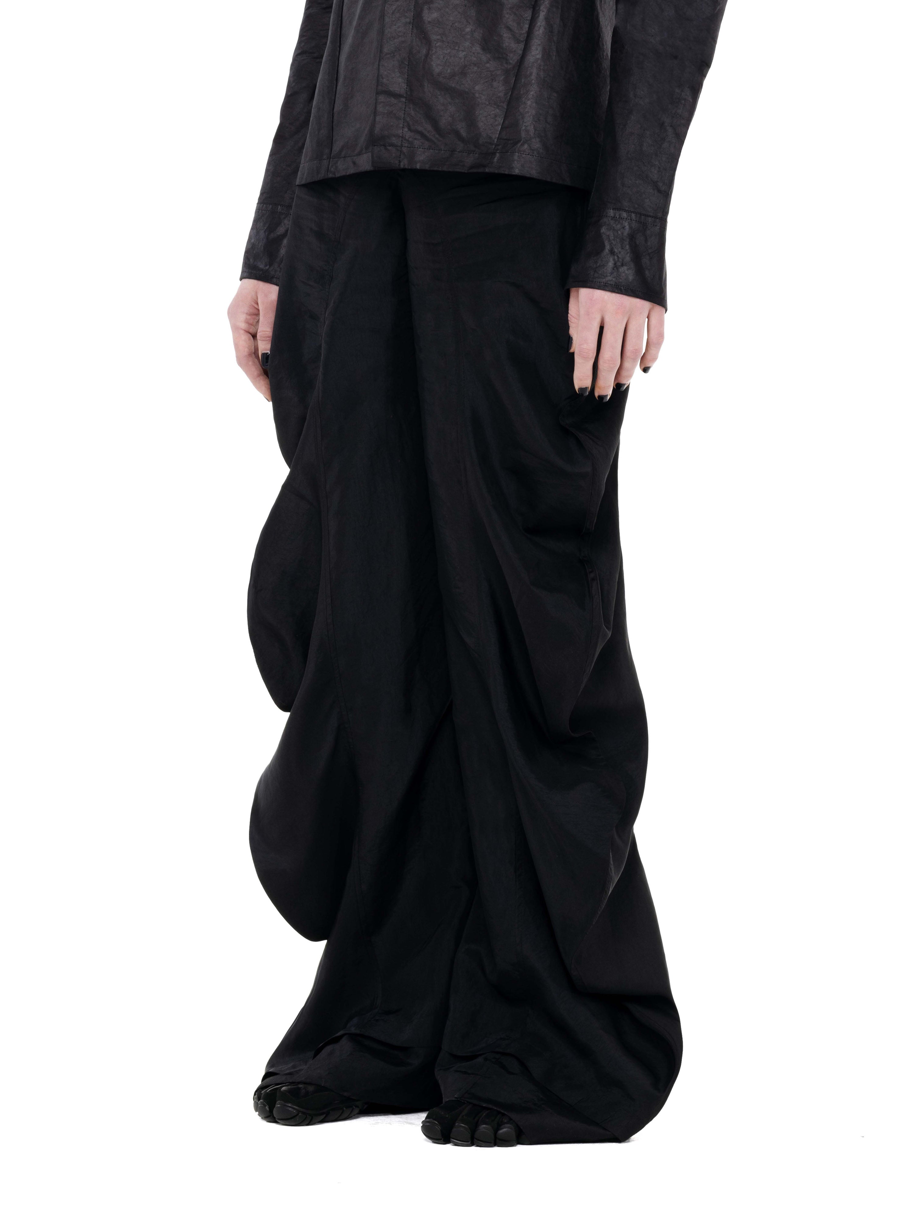 Free fall trousers