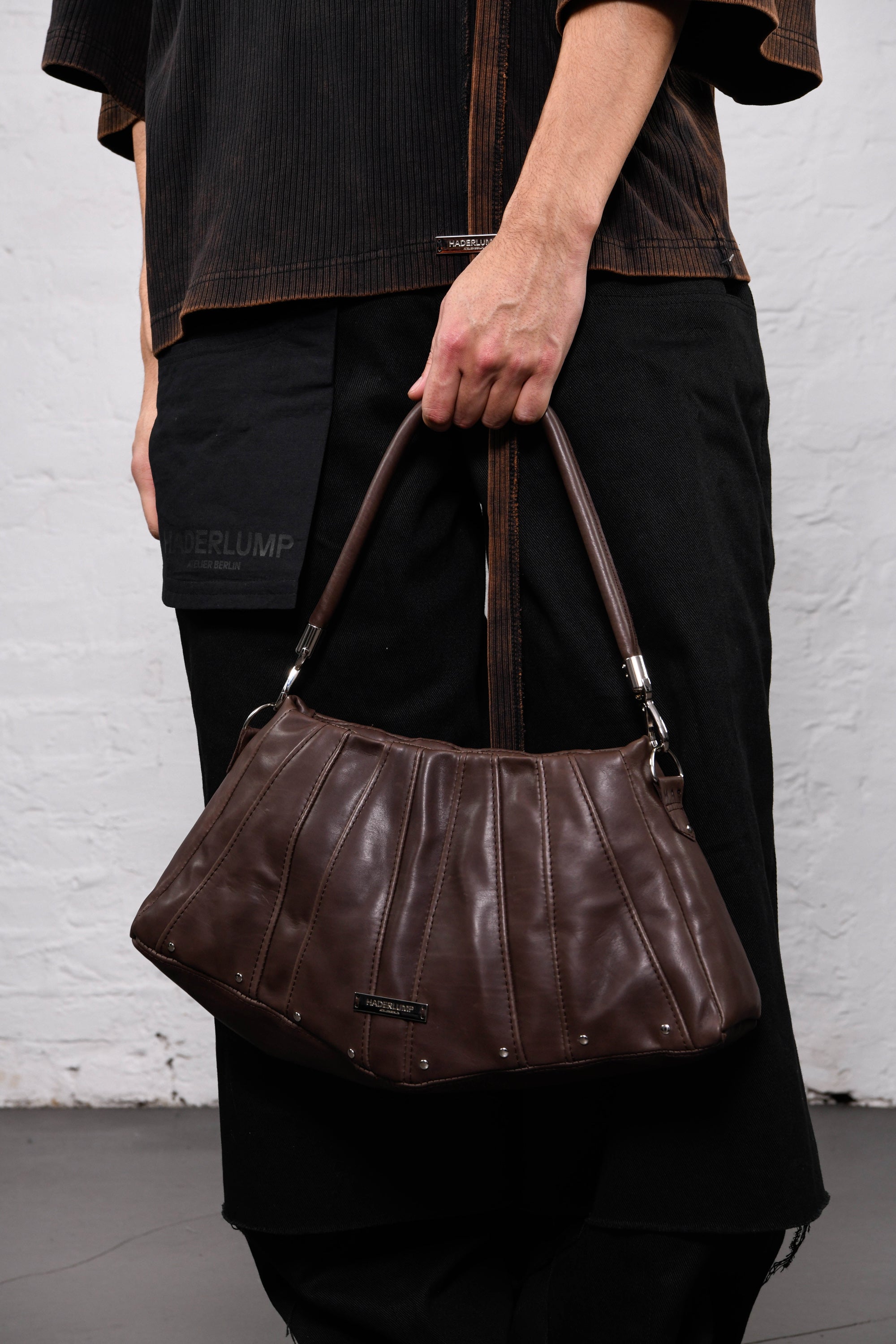 Shoulder bag brown