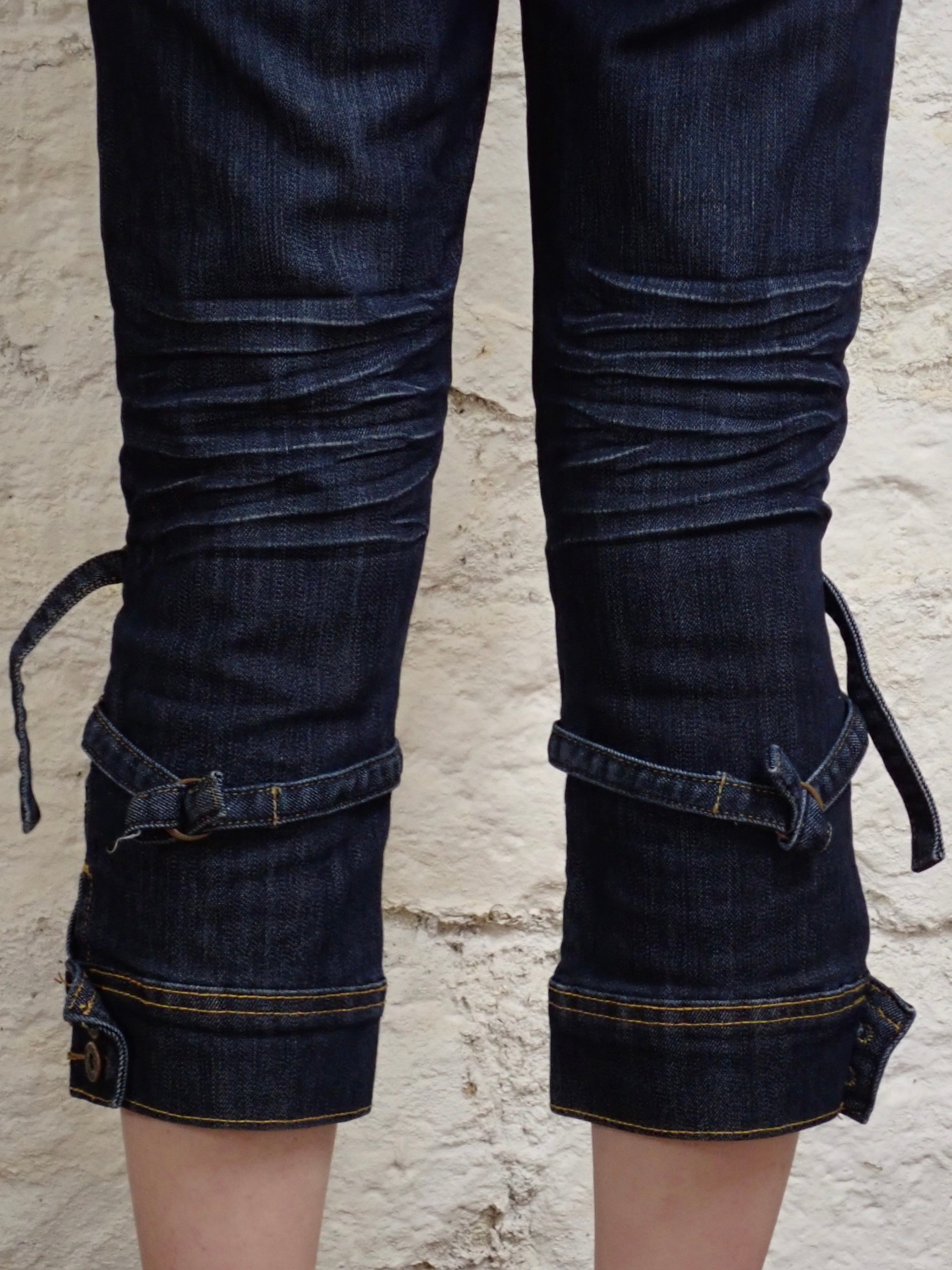 Denim capri pants