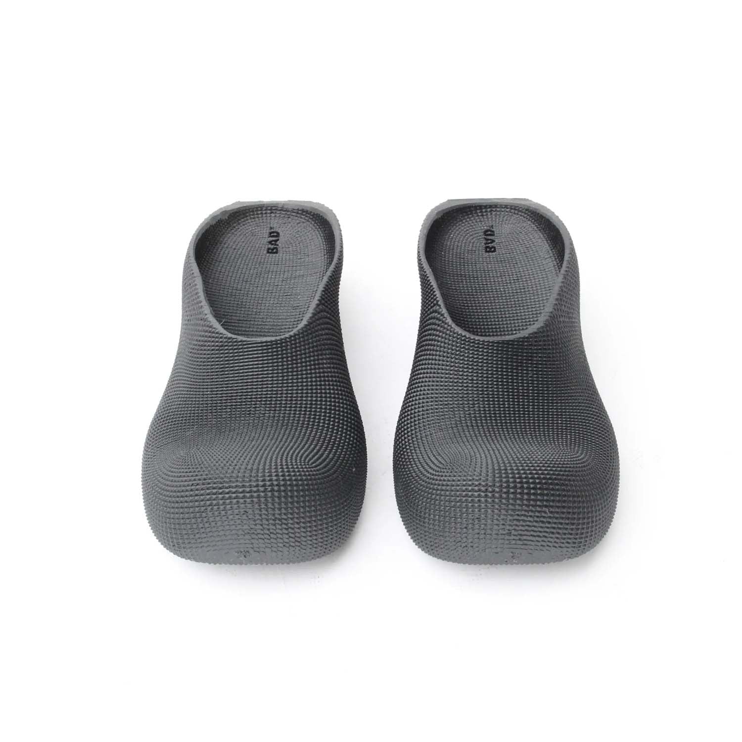 Heeled clogs - black