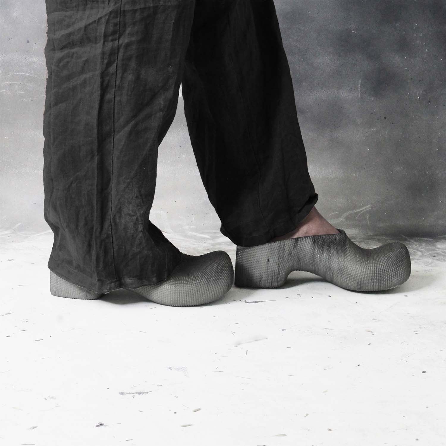 Heeled clogs - light