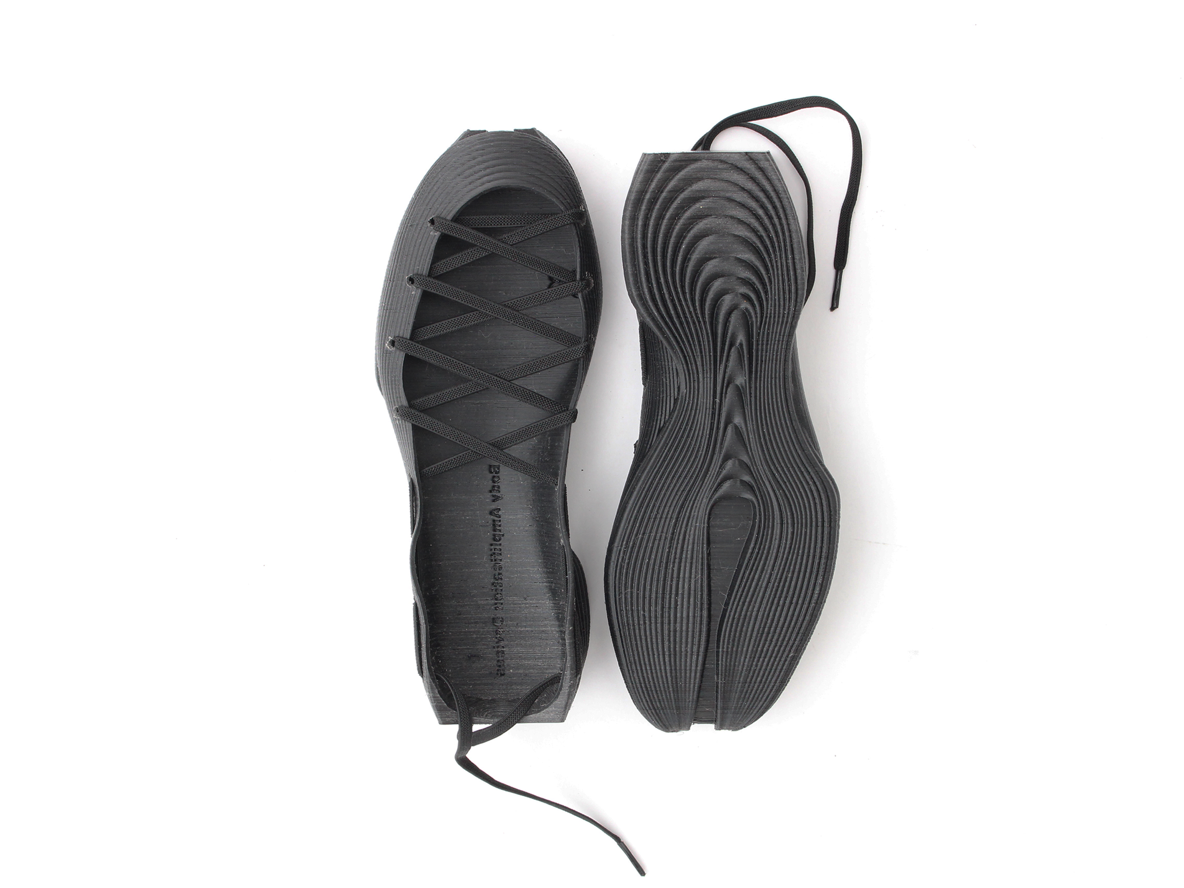 Laced rubber runners, black
